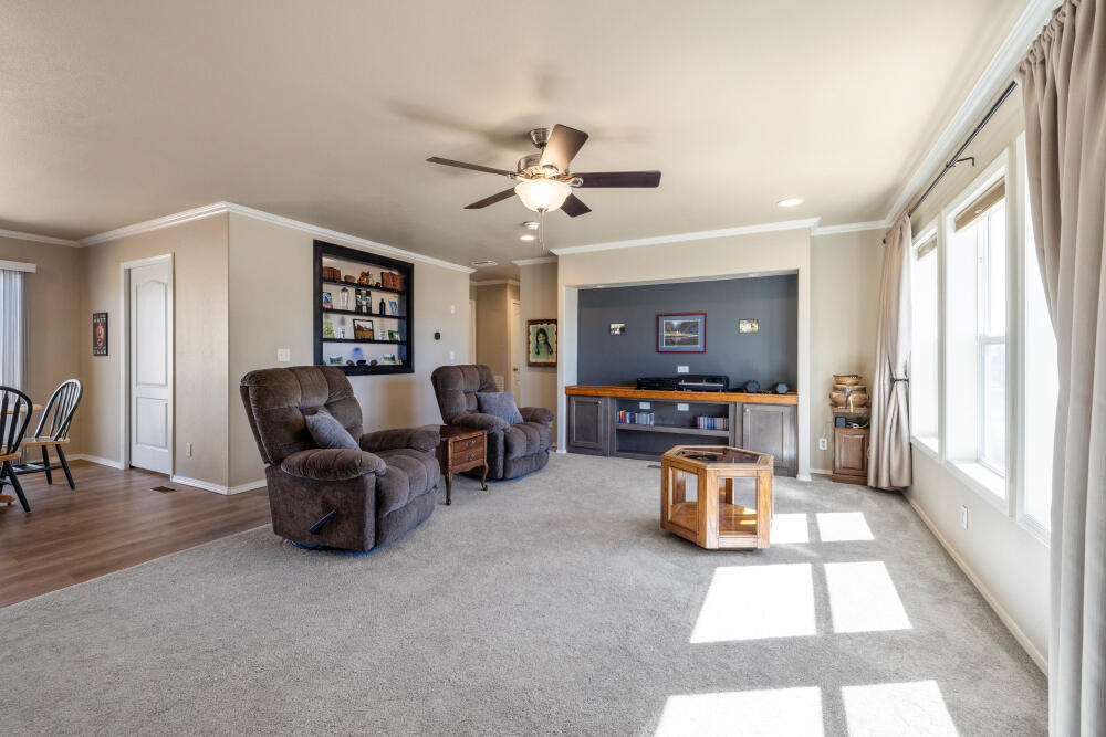 34234 Glen Drive