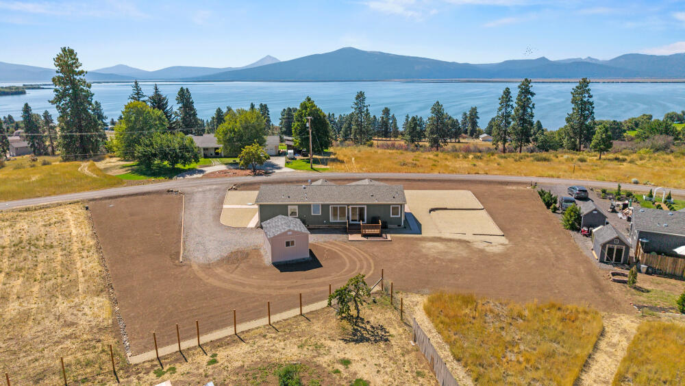 34234 Glen Drive