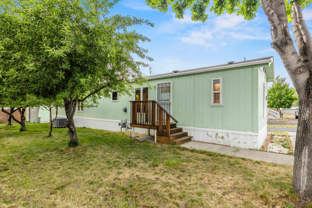 4751 Bellm Drive, SPC 203