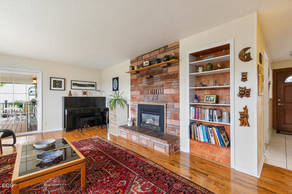 6321 Juniper Way
