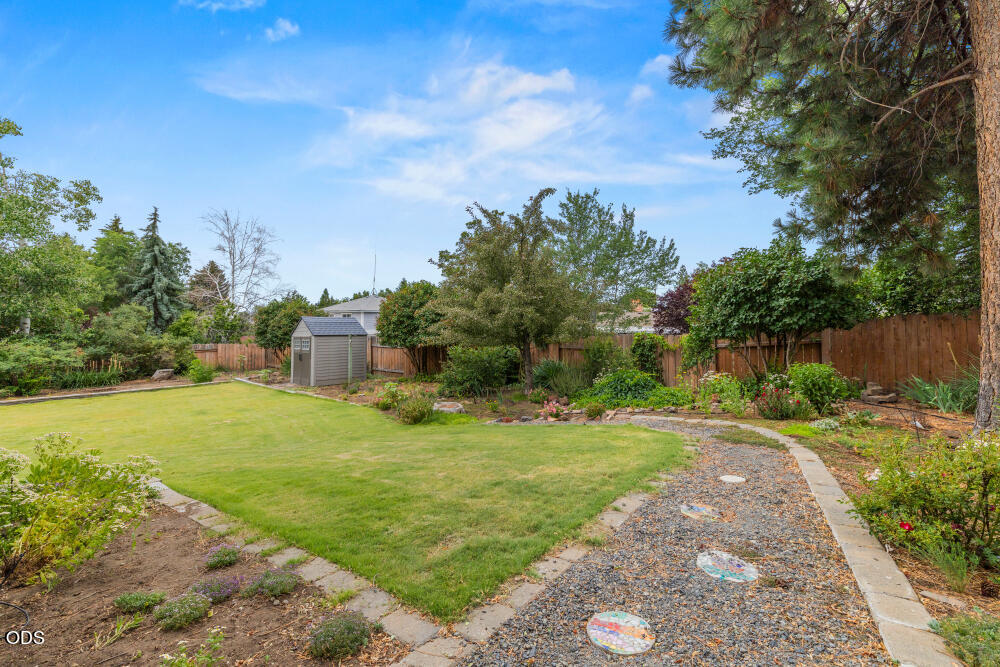 6321 Juniper Way