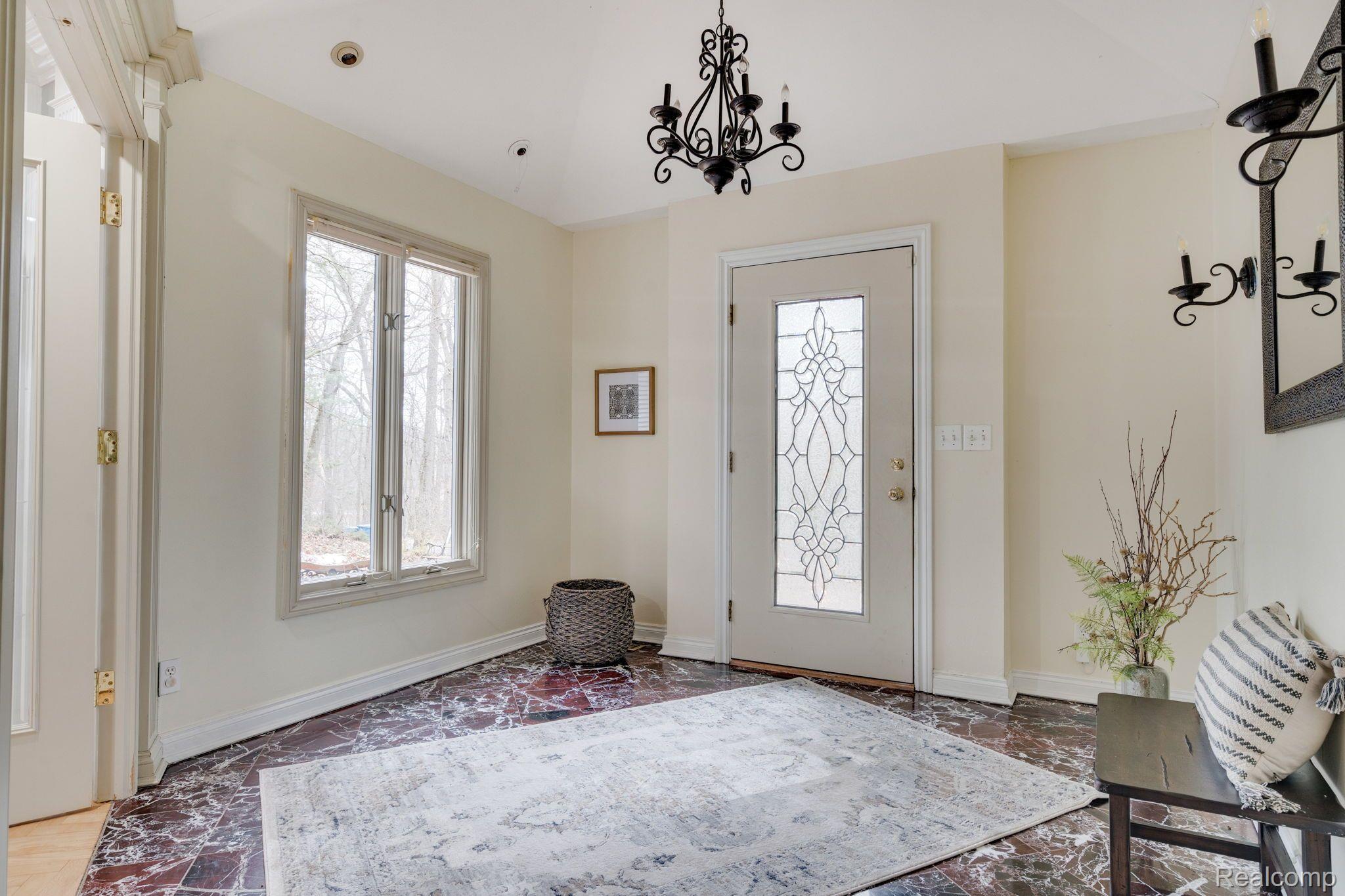 3280 Cairncross Drive