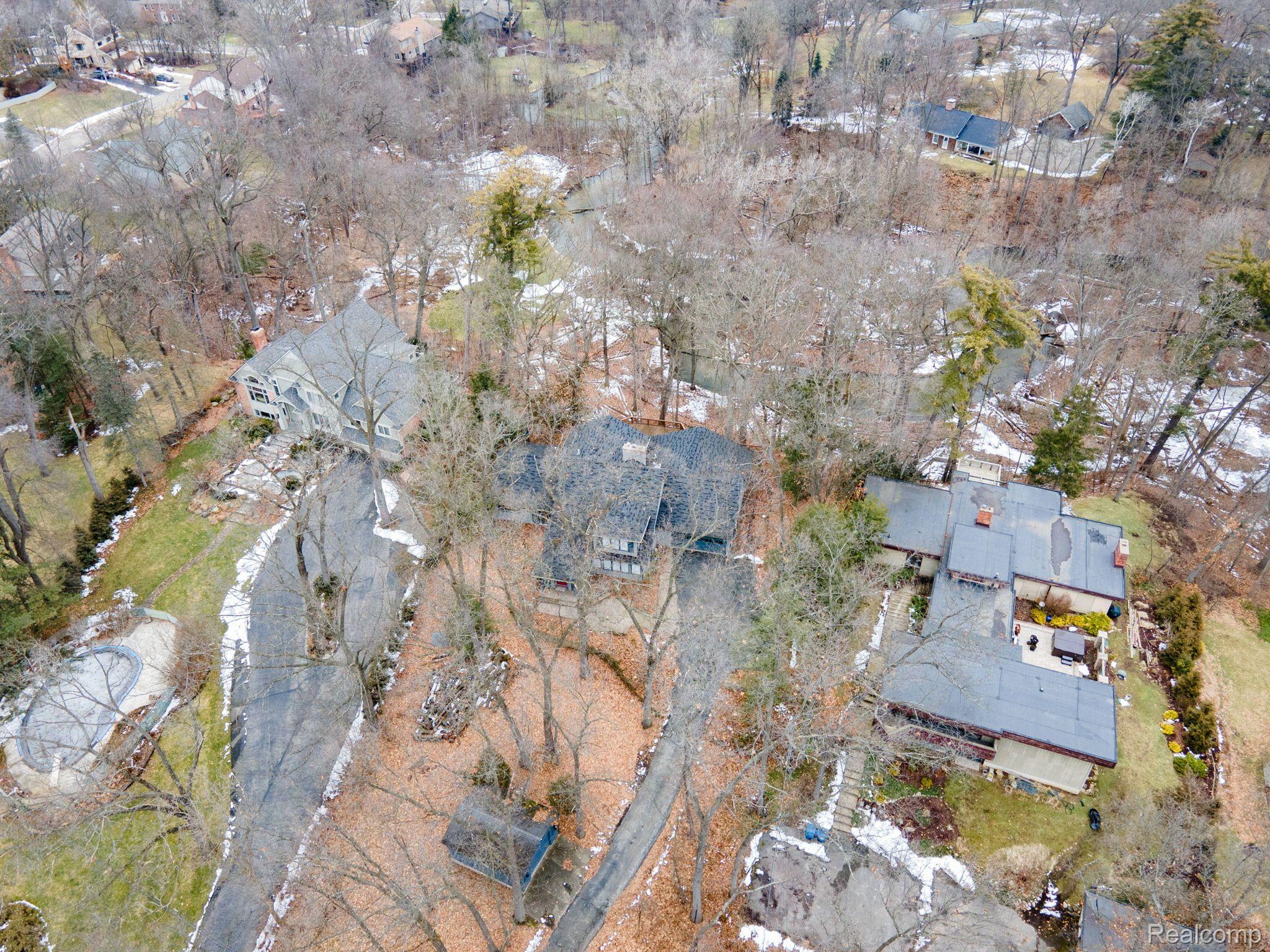 3280 Cairncross Drive