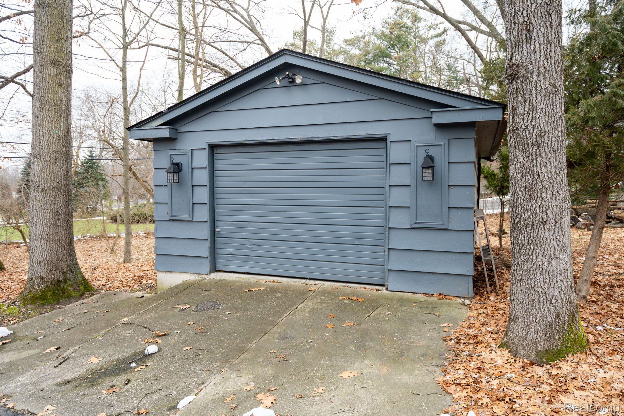 3280 Cairncross Drive