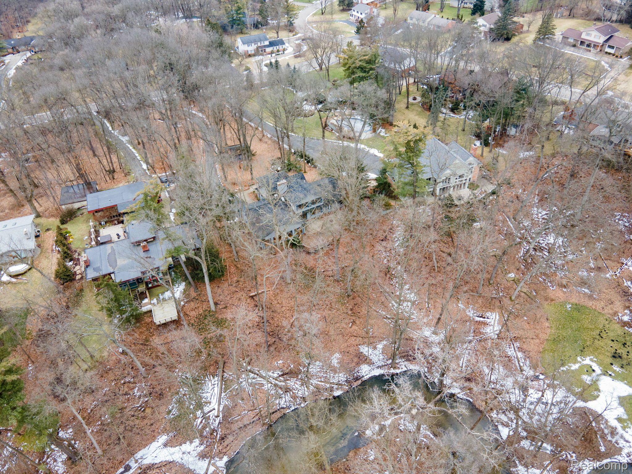 3280 Cairncross Drive