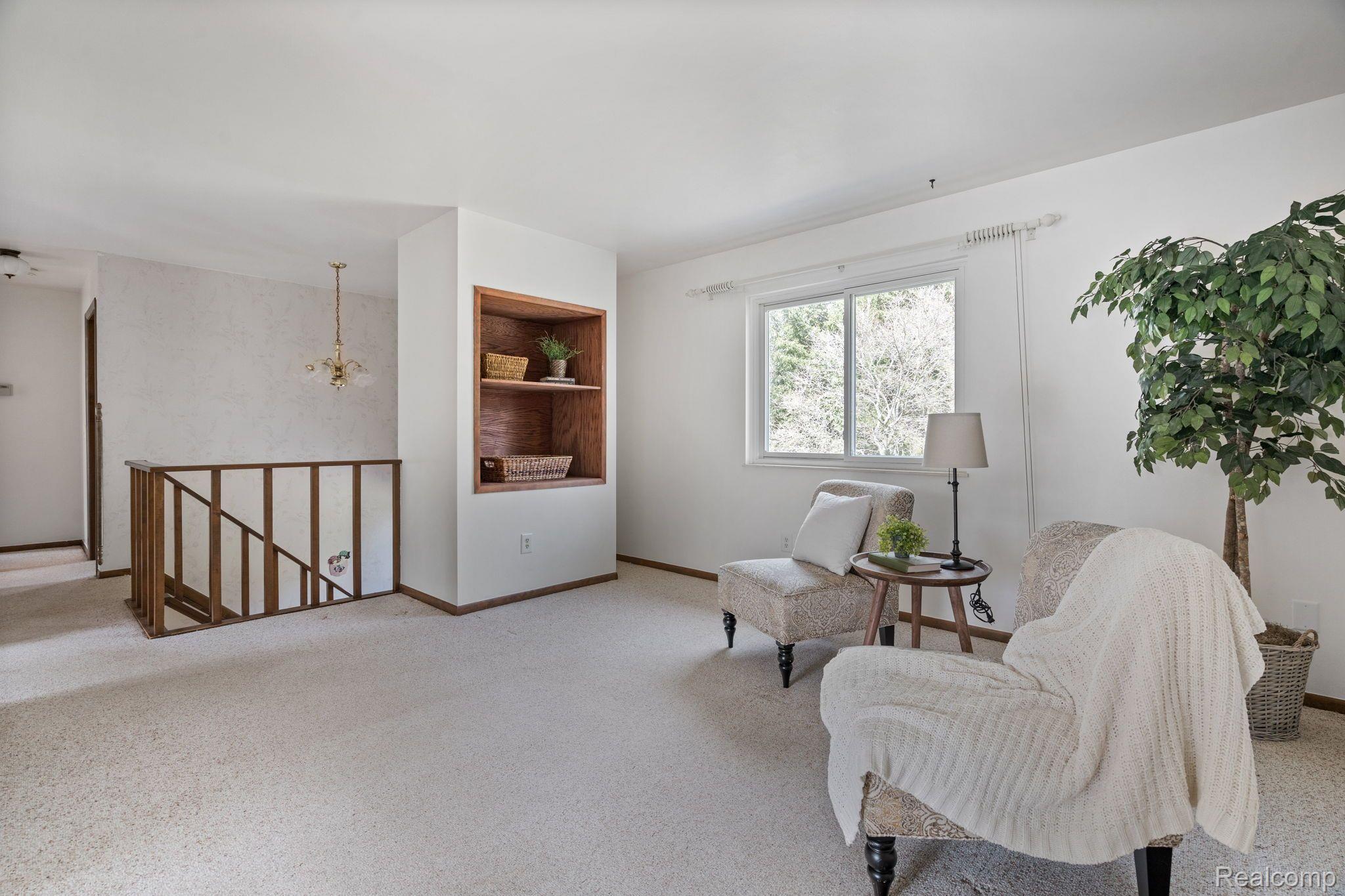 3425 Indianwood Road