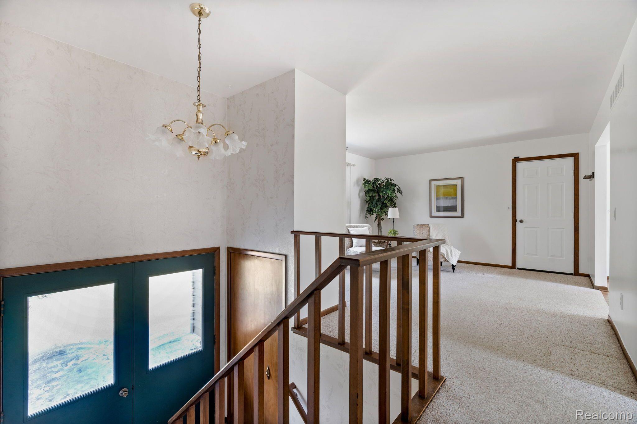 3425 Indianwood Road