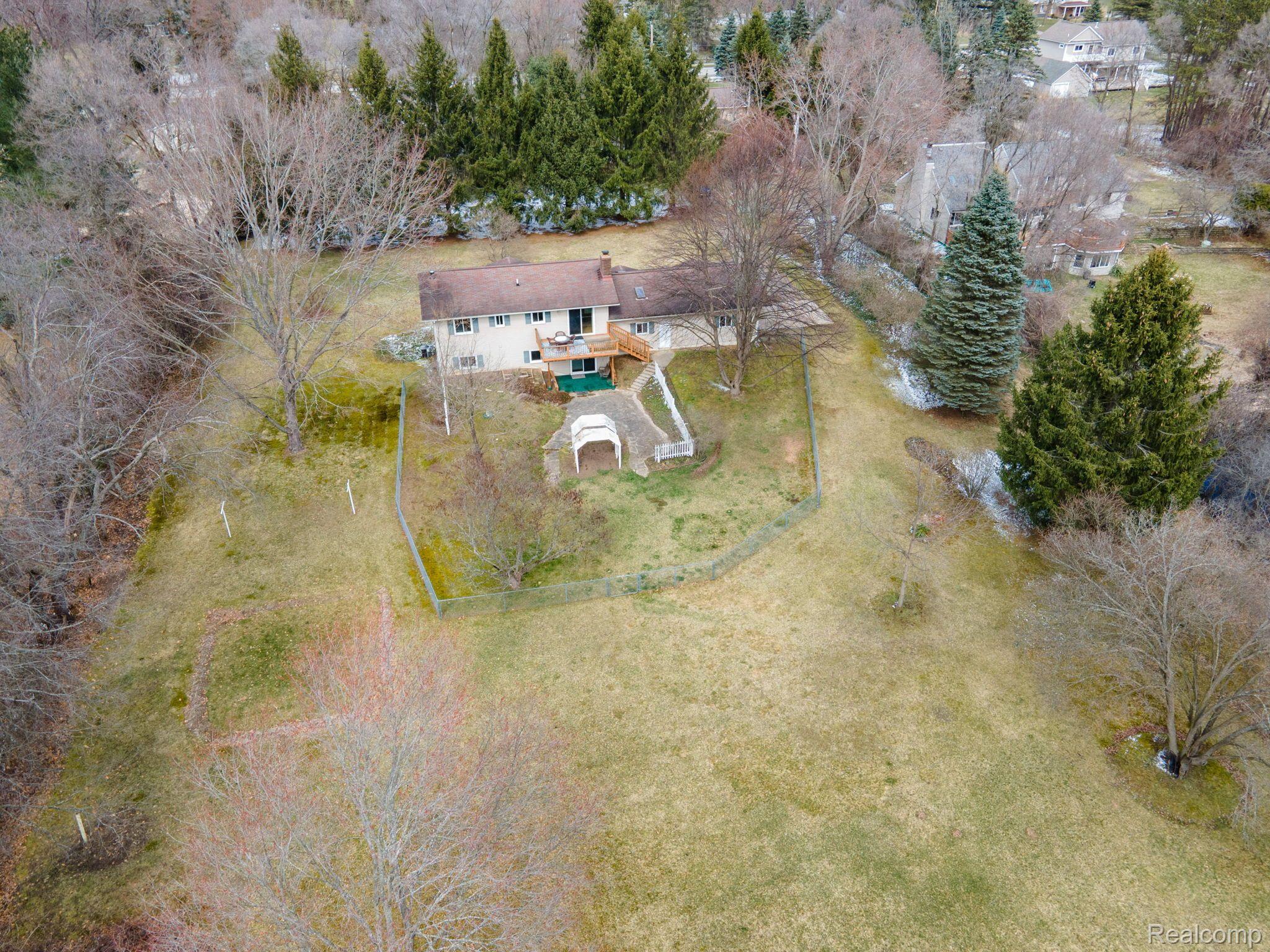 3425 Indianwood Road
