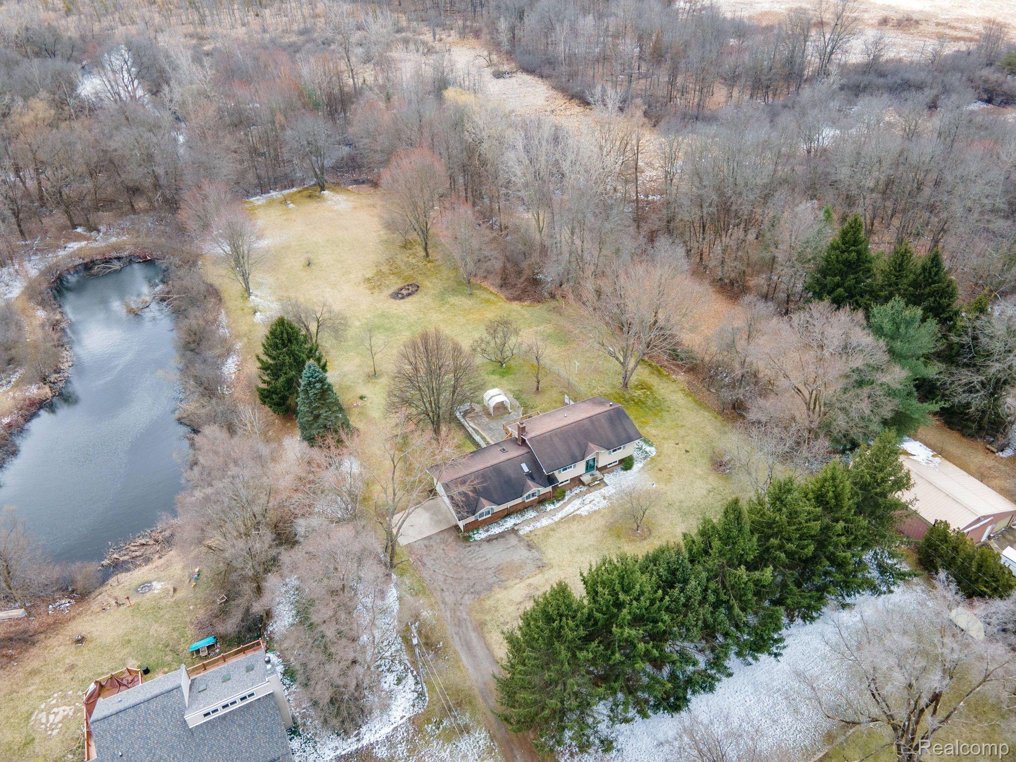 3425 Indianwood Road