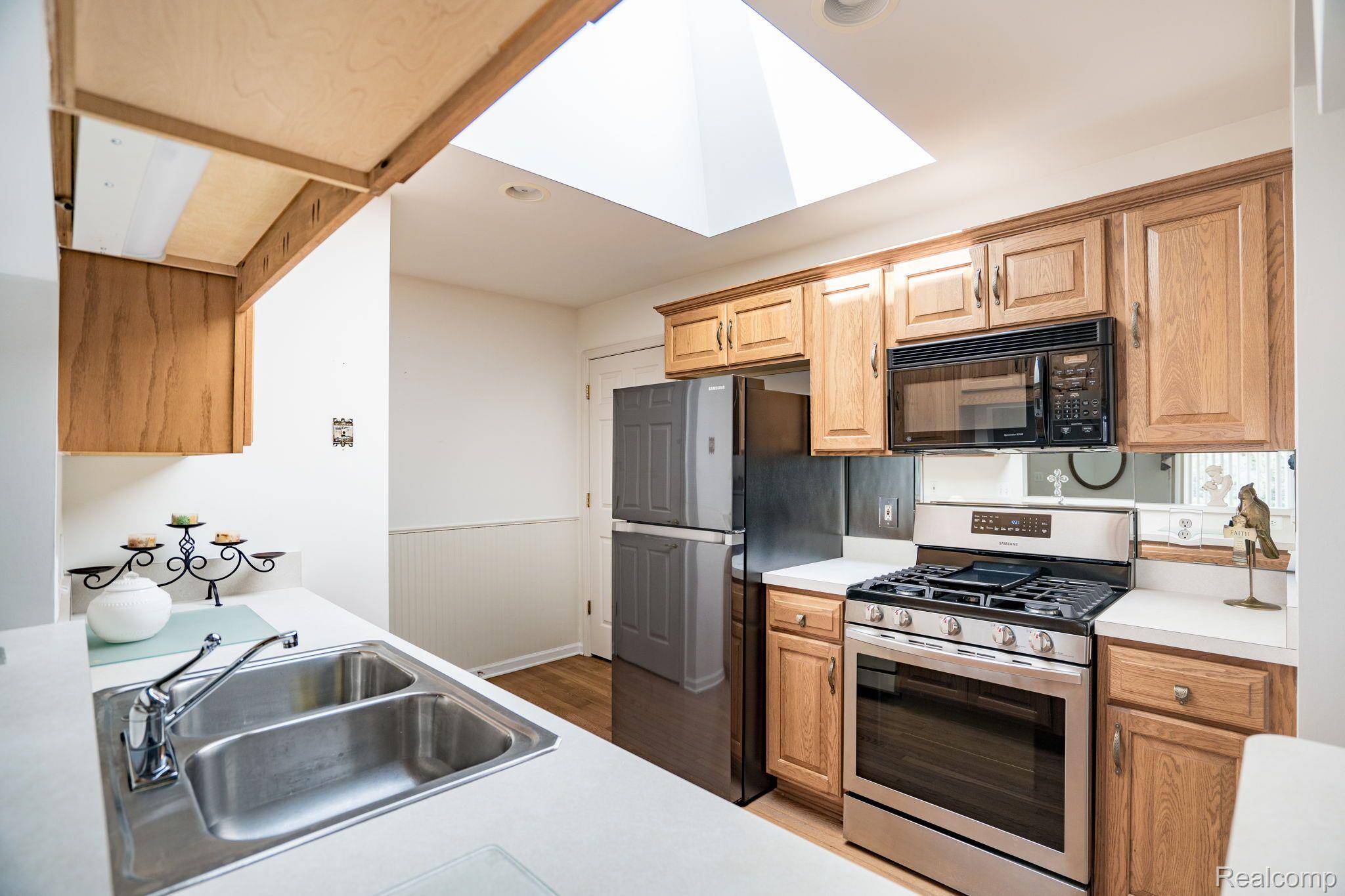 59354 Pine Creek Court