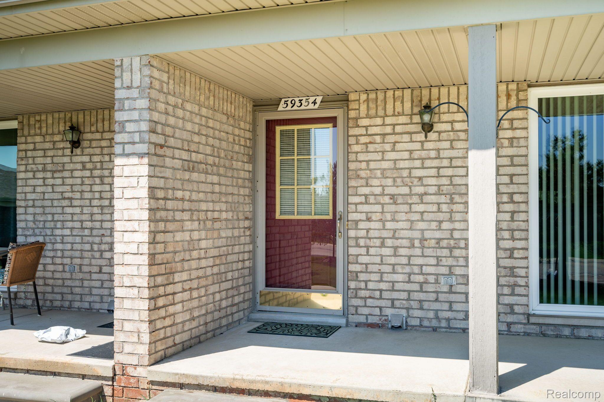 59354 Pine Creek Court