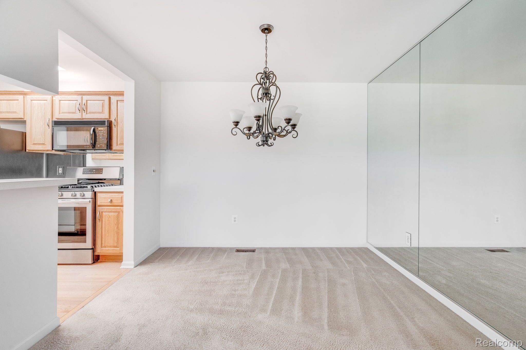 59354 Pine Creek Court