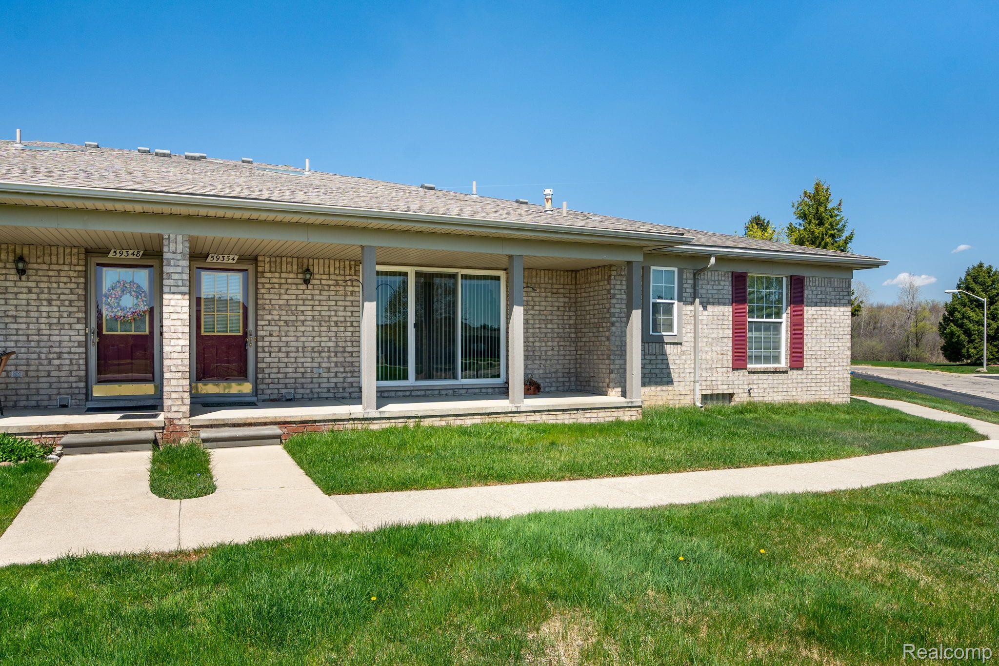 59354 Pine Creek Court