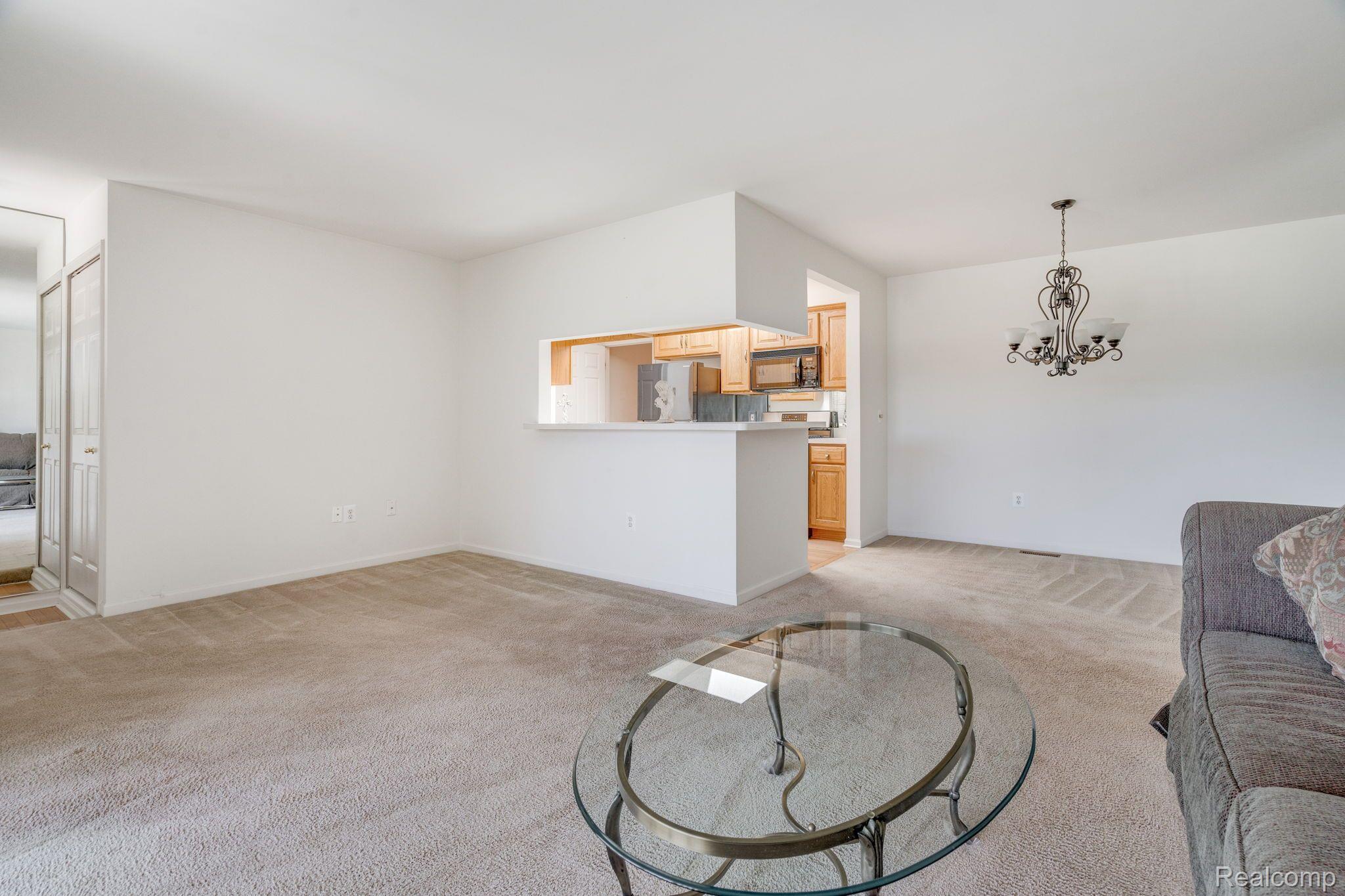 59354 Pine Creek Court