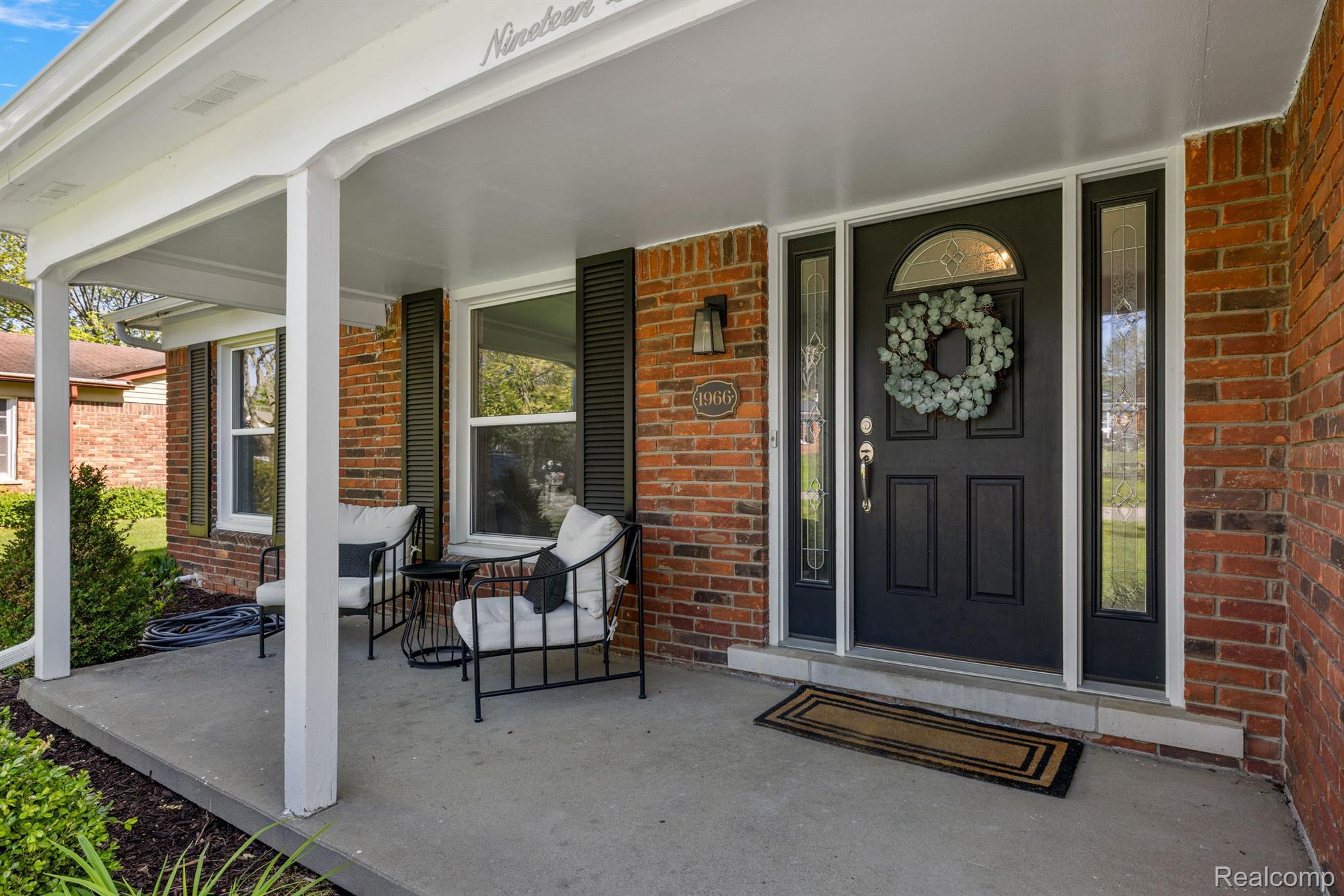 1966 Fair Oak Drive