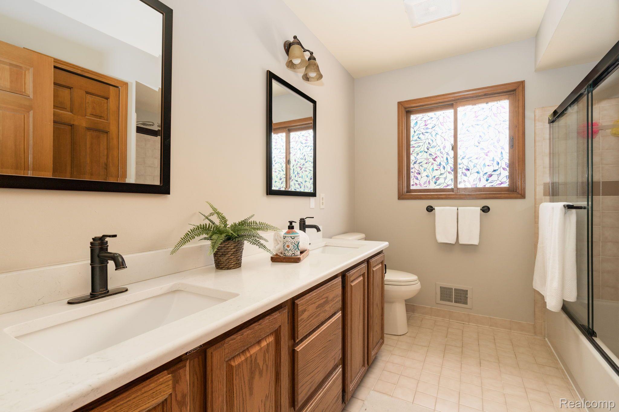 3245 Charlwood Drive