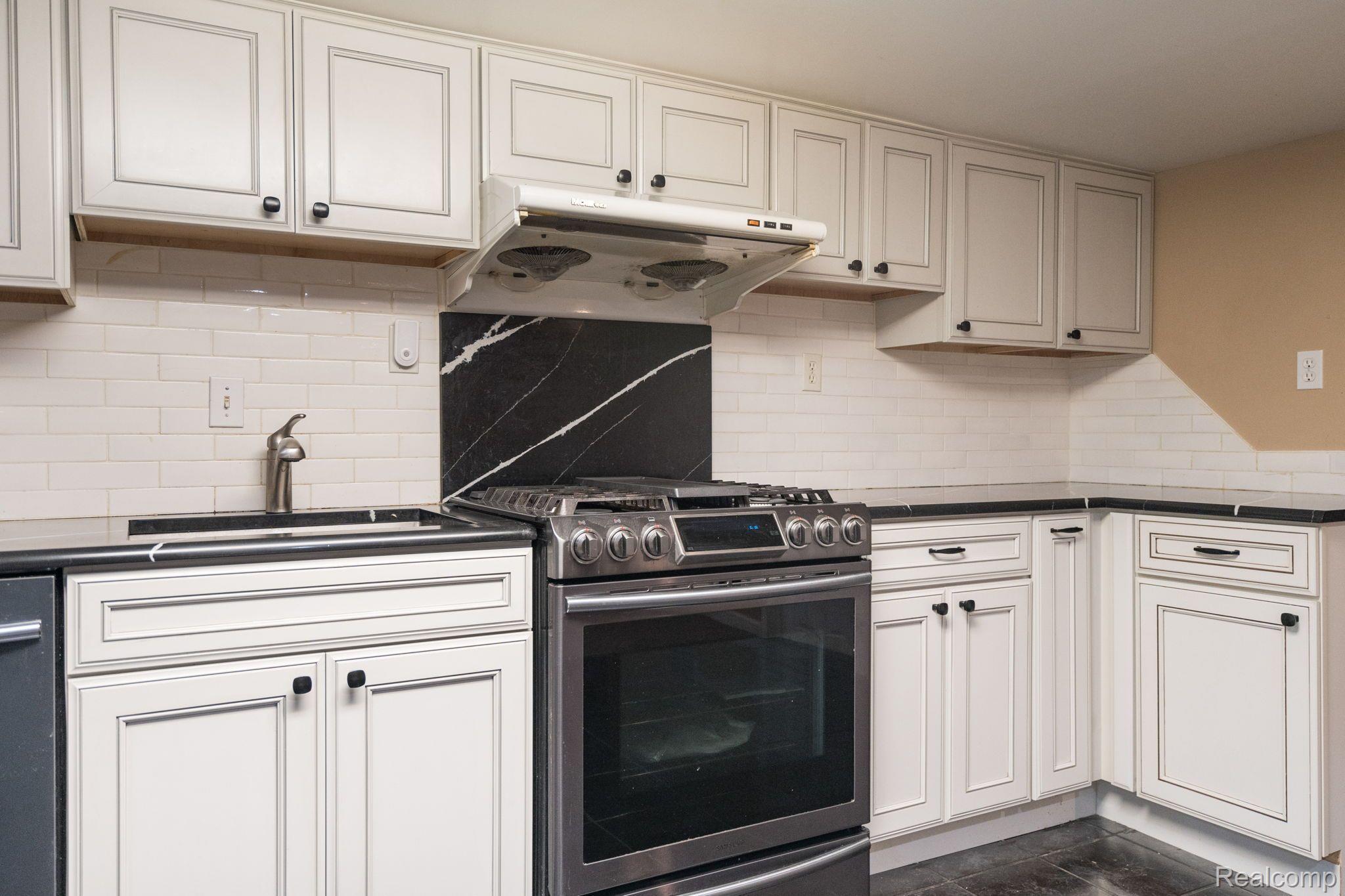 3245 Charlwood Drive