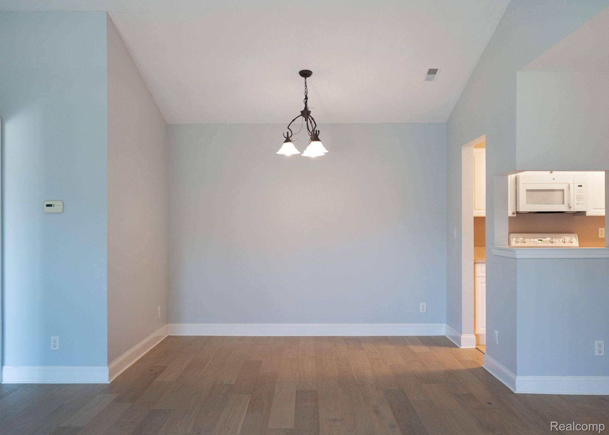3570 Oakmonte Boulevard 100