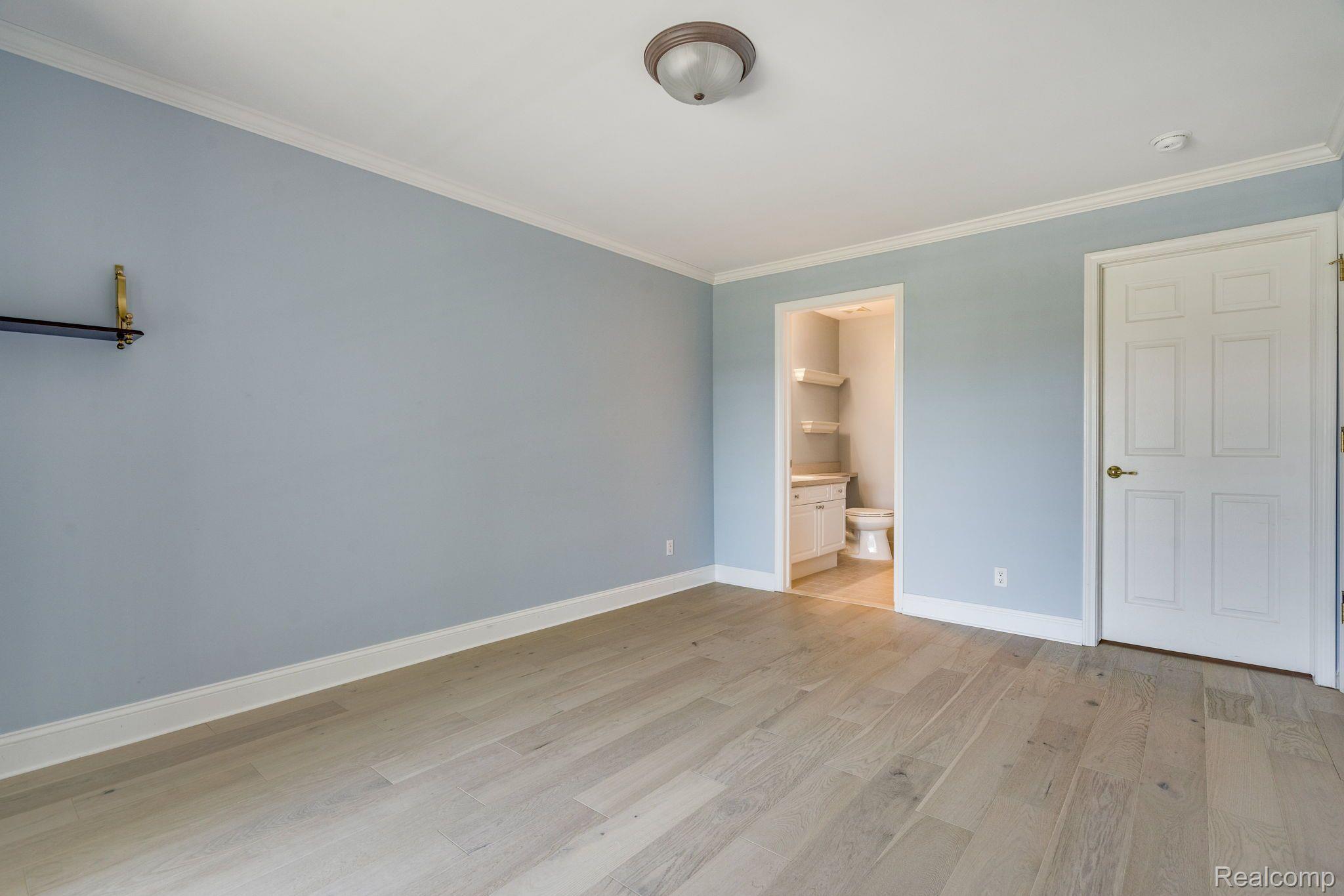 3570 Oakmonte Boulevard 100