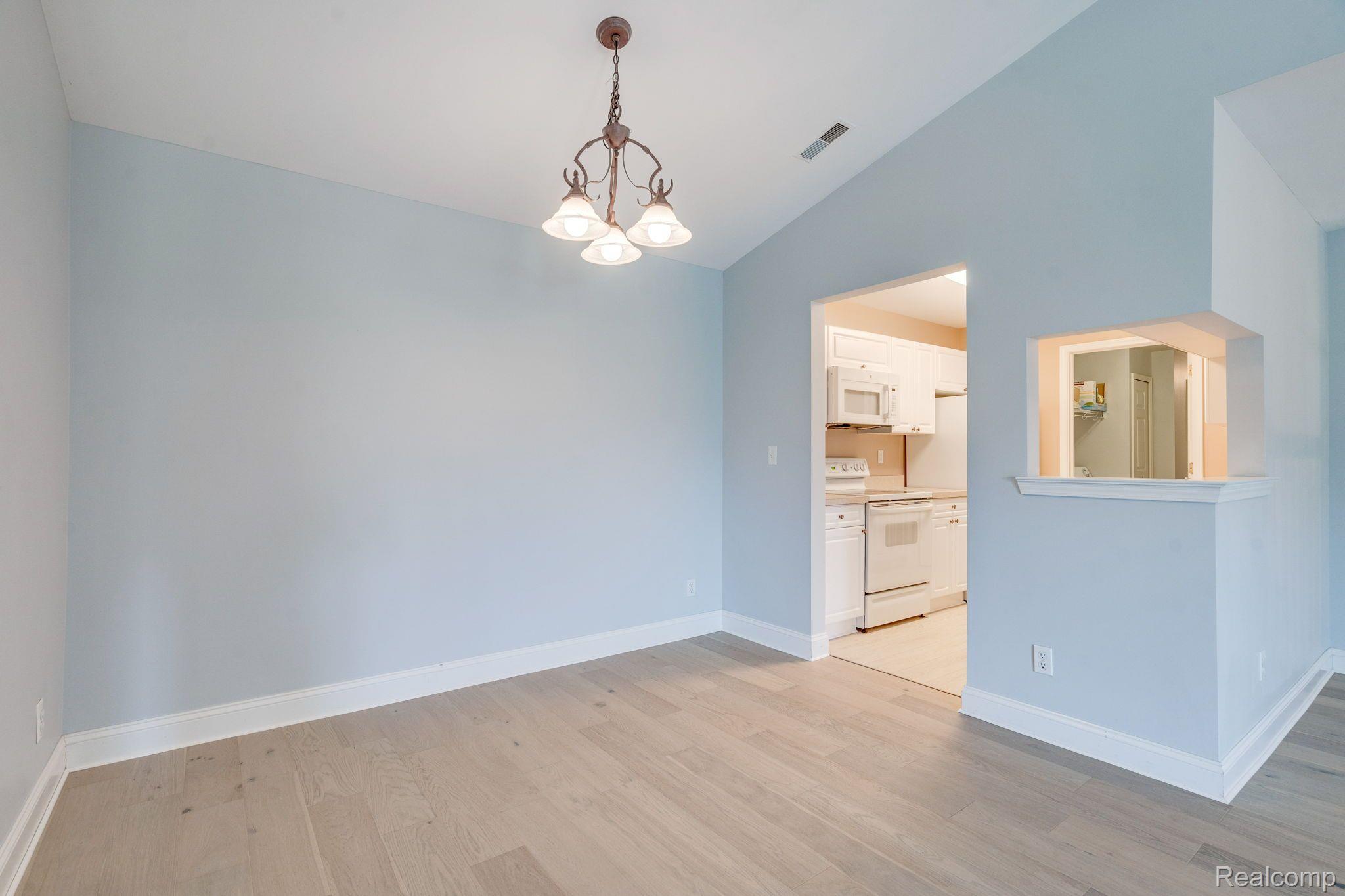3570 Oakmonte Boulevard 100