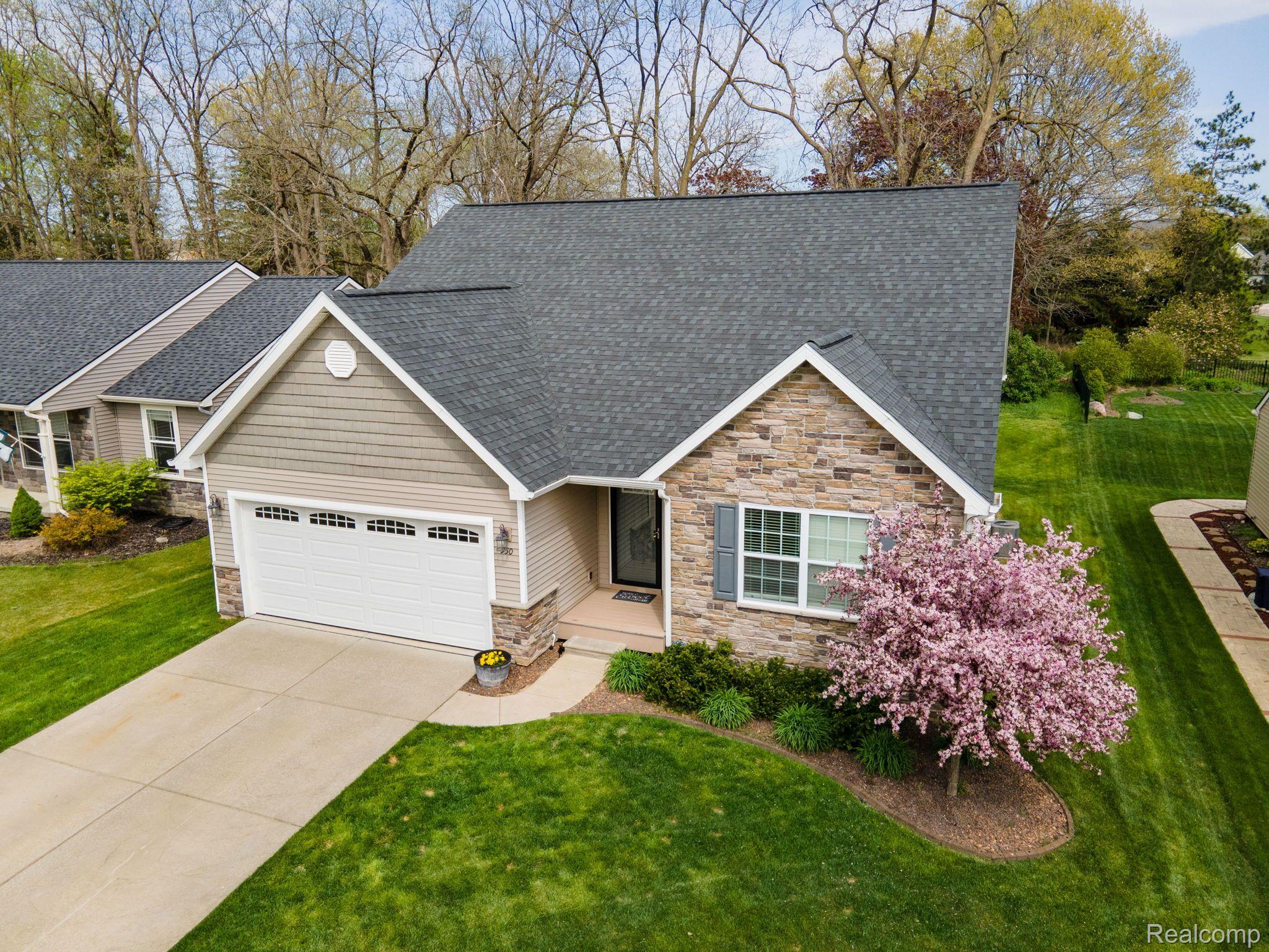 950 Colechester Court