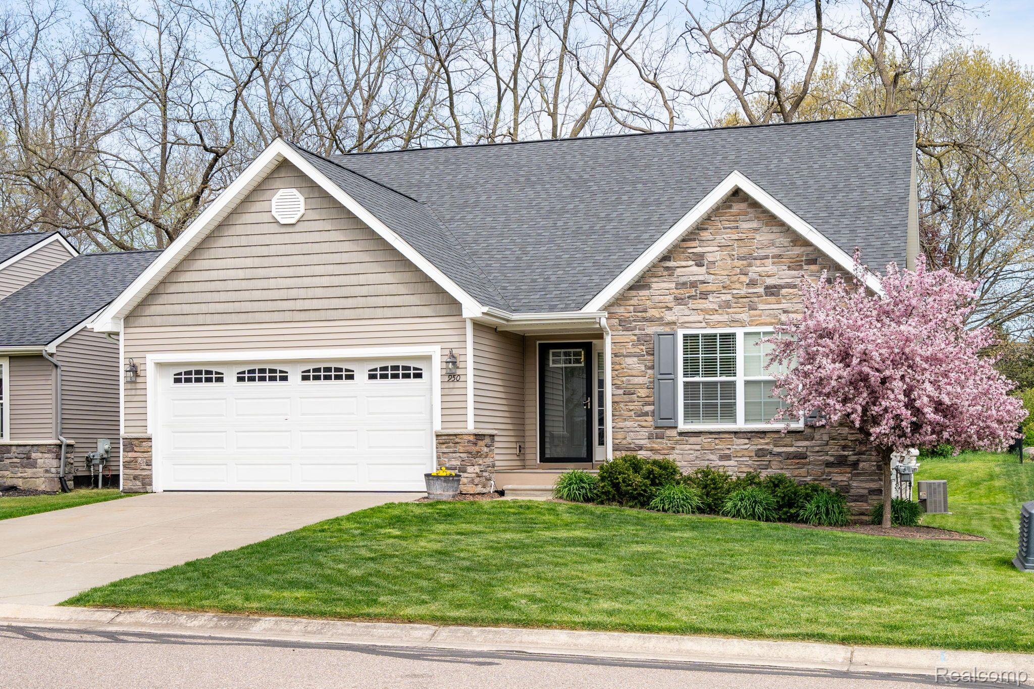 950 Colechester Court
