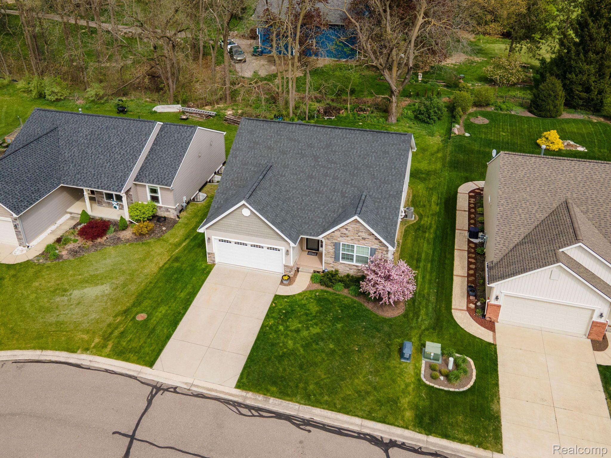950 Colechester Court