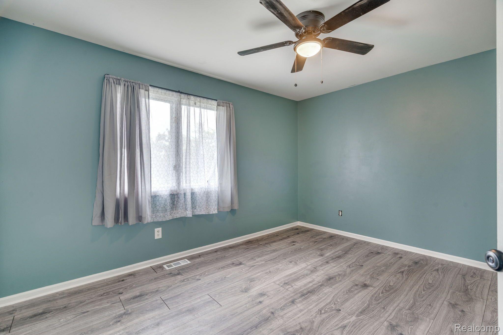 21614 Chester Road