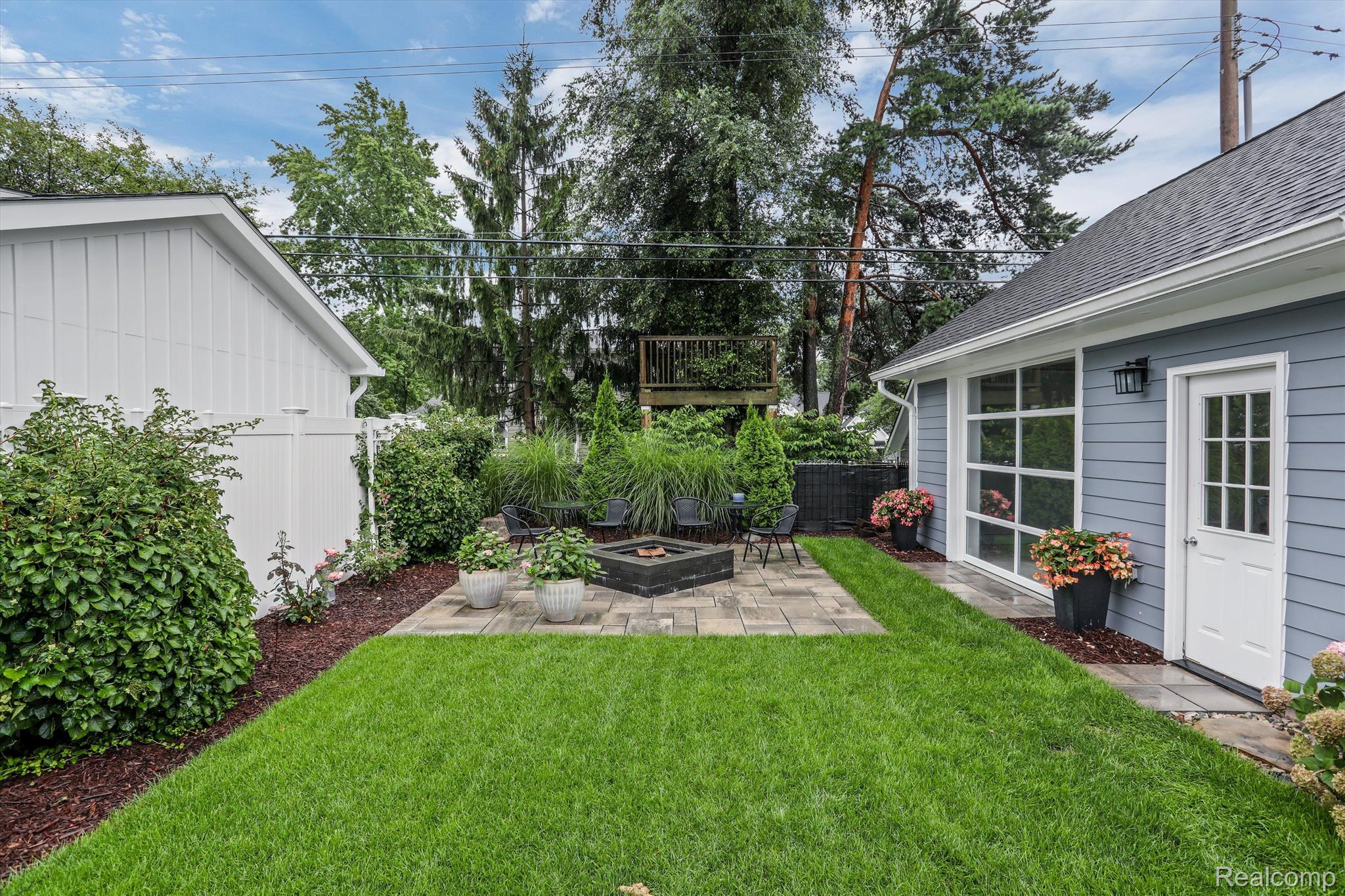 326 Highland Avenue