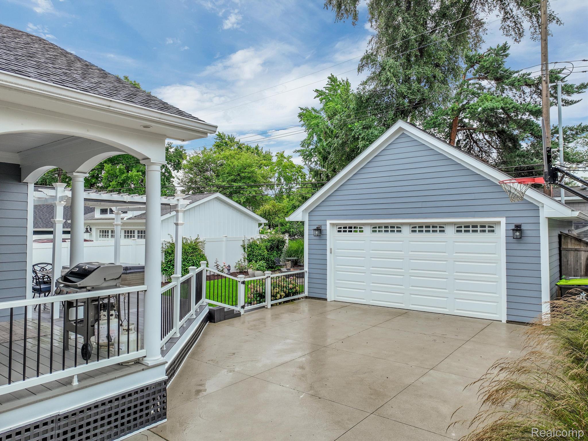 326 Highland Avenue
