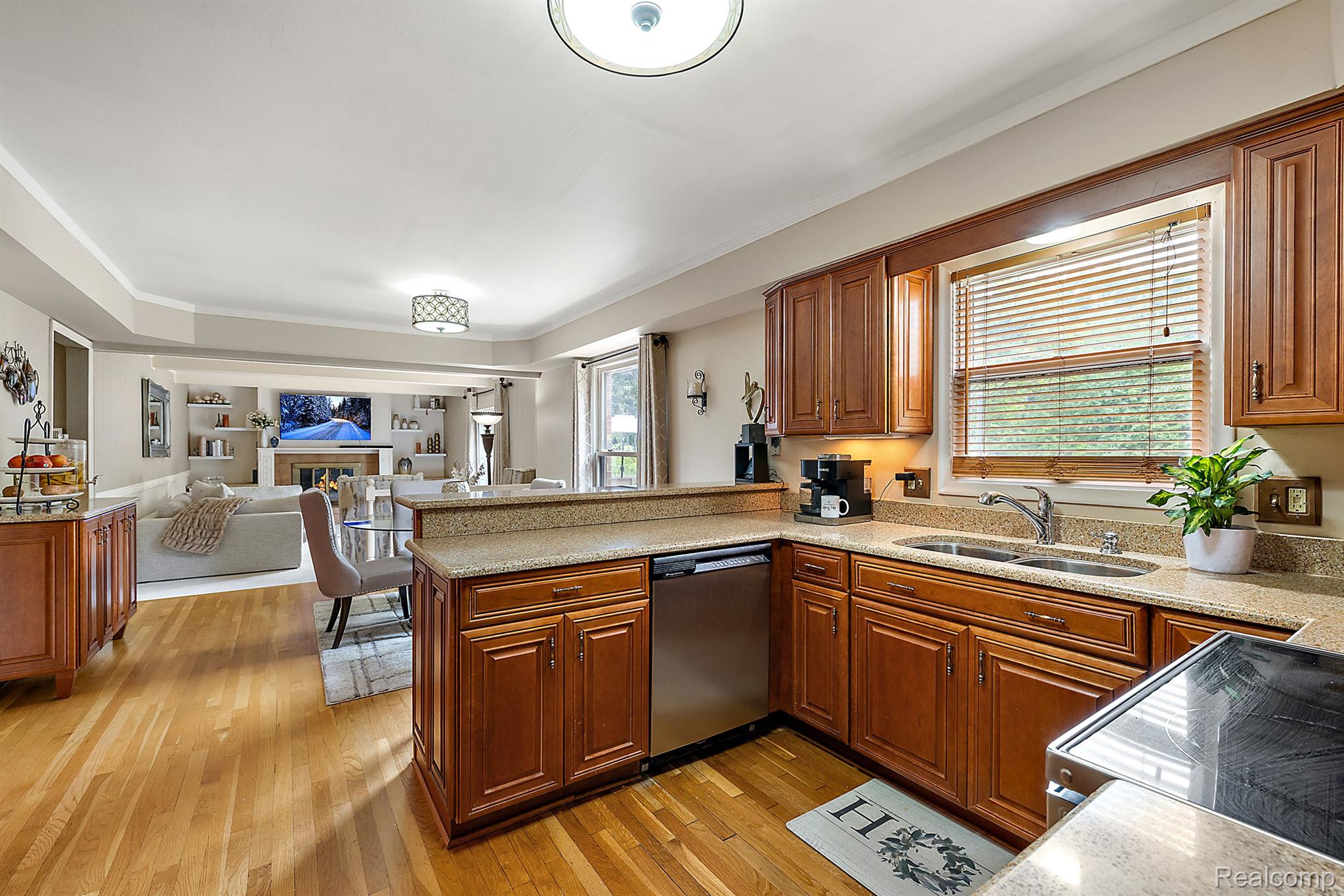 3280 Palm Aire Court