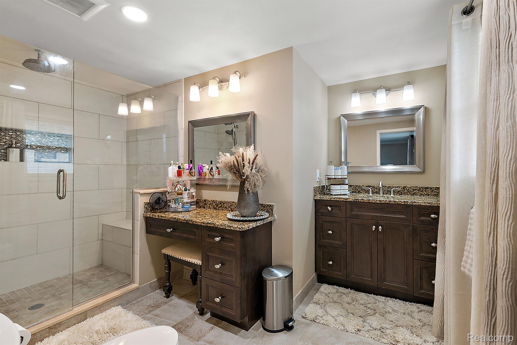 3280 Palm Aire Court