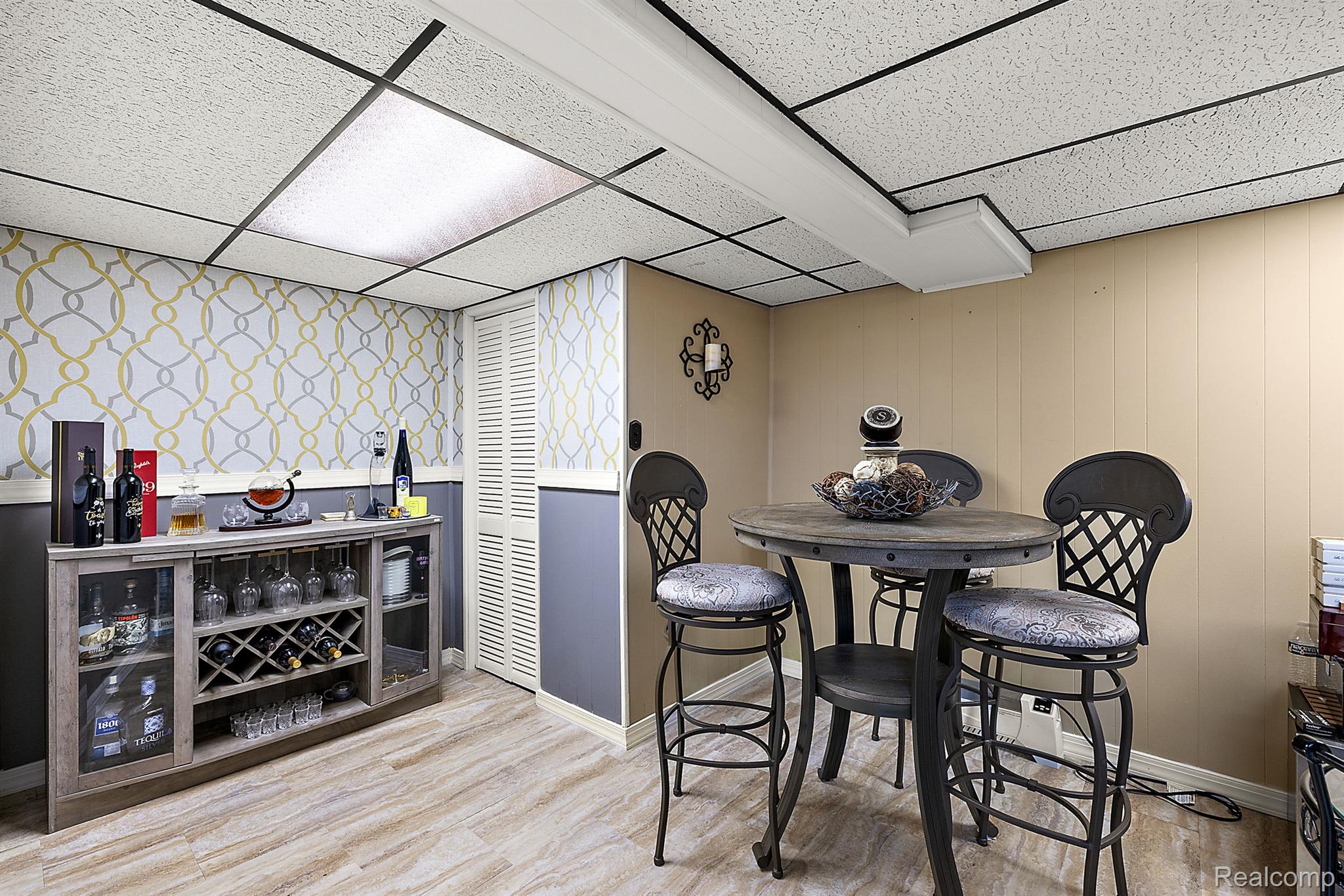 3280 Palm Aire Court