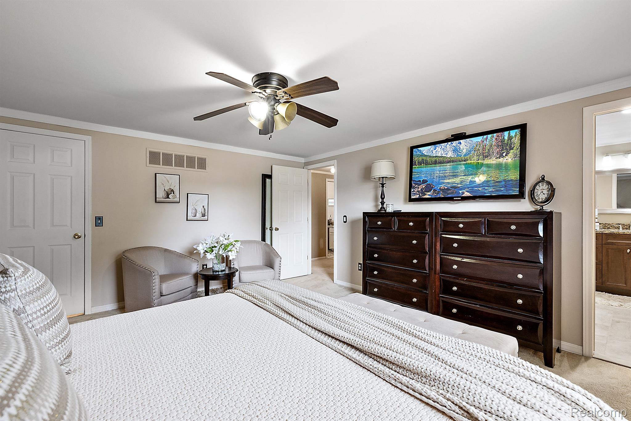 3280 Palm Aire Court