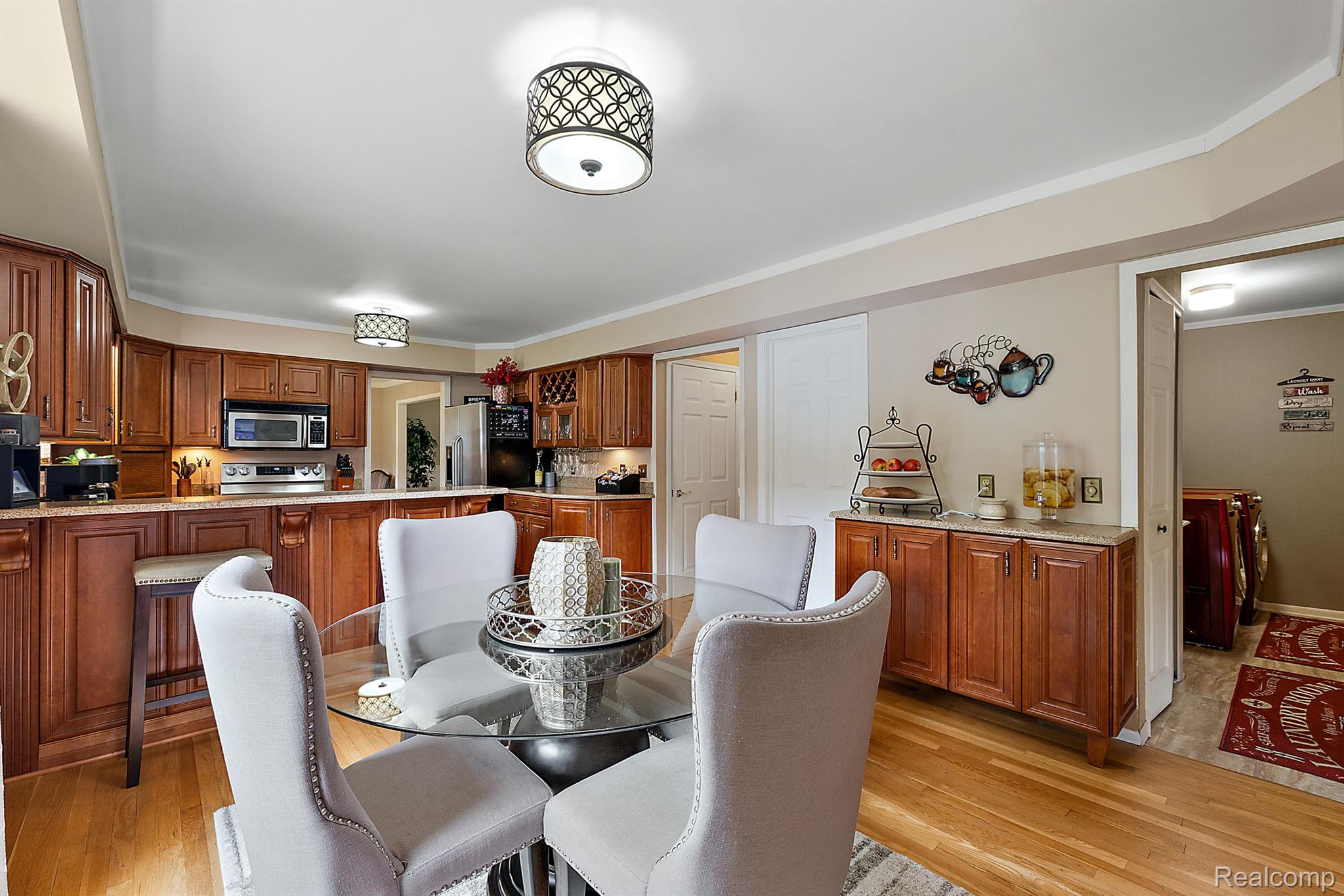 3280 Palm Aire Court