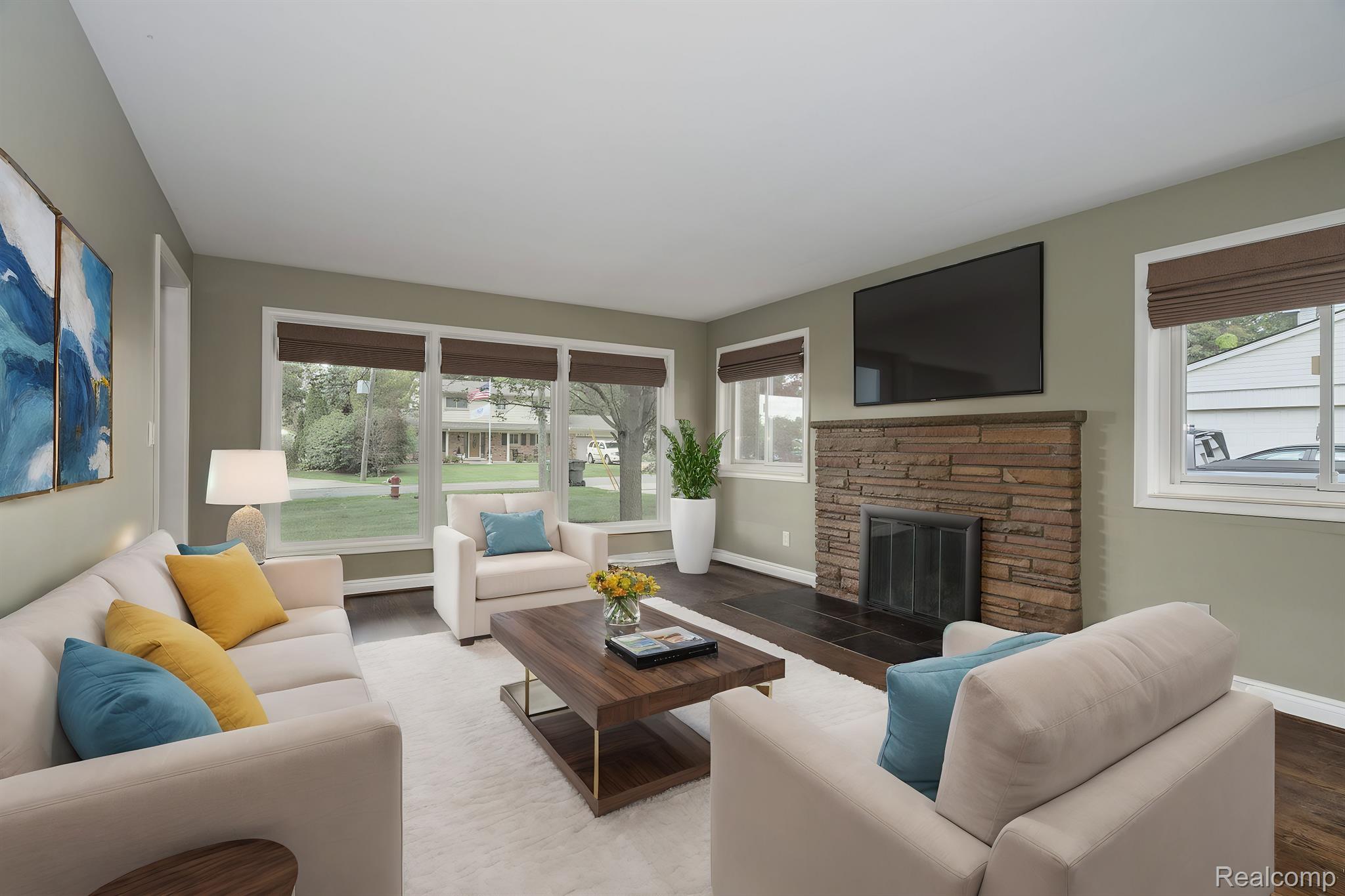 55112 Monroe Drive