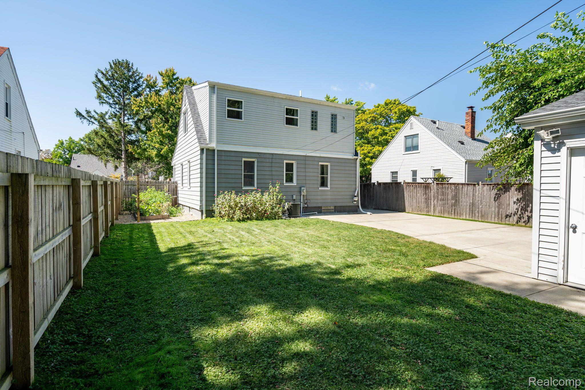 1944 Bacon Avenue