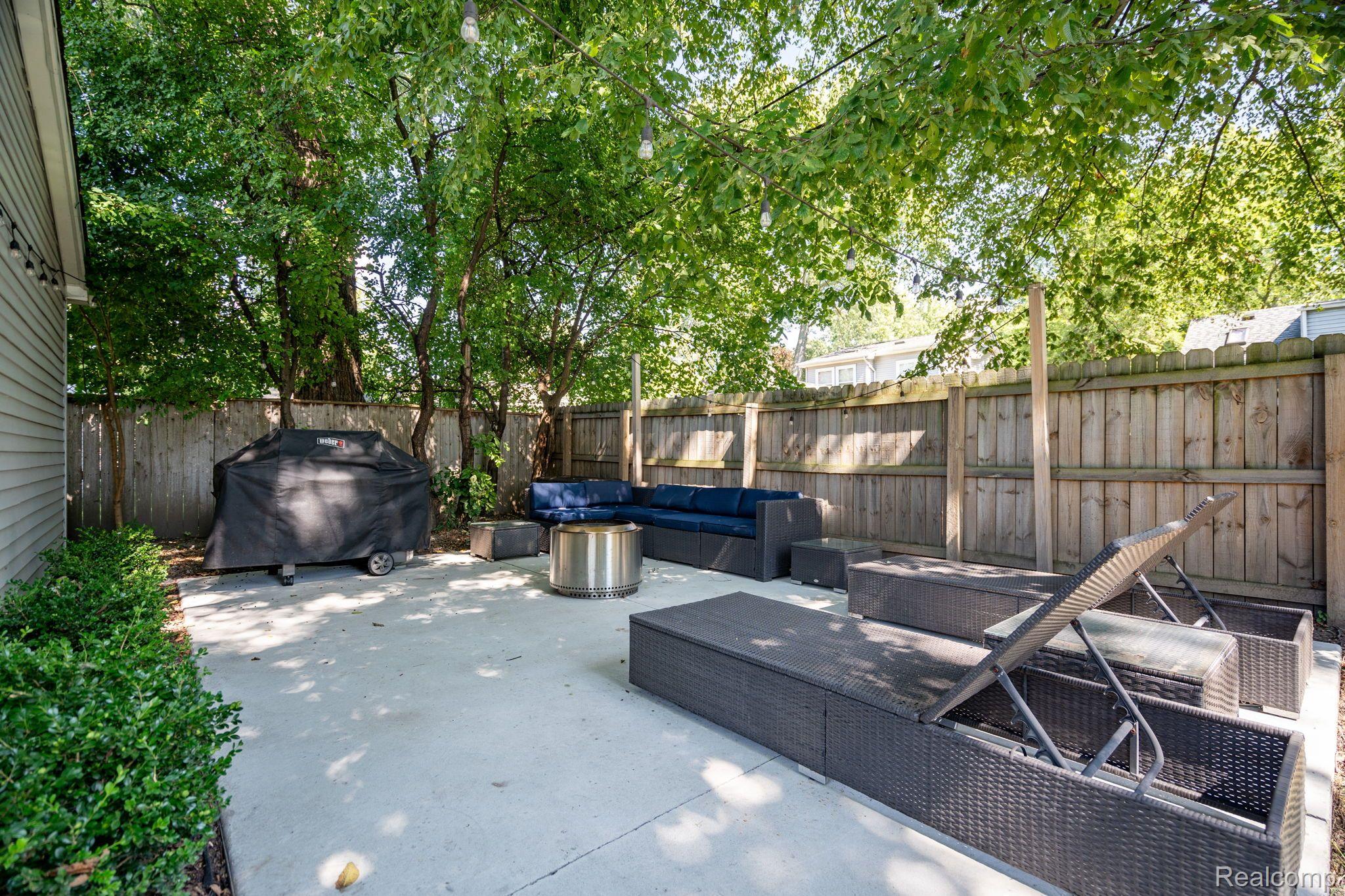 1944 Bacon Avenue