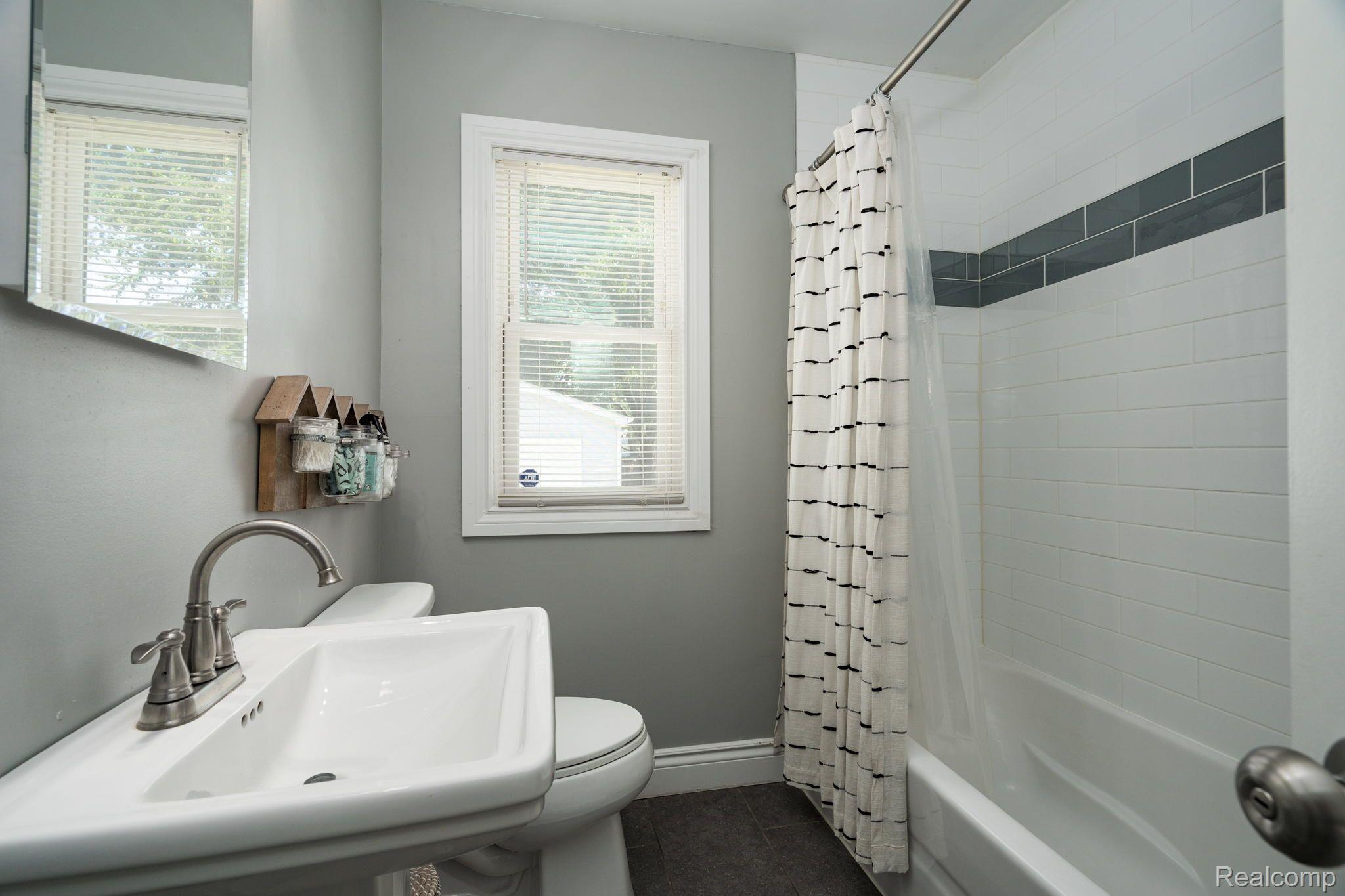 1944 Bacon Avenue