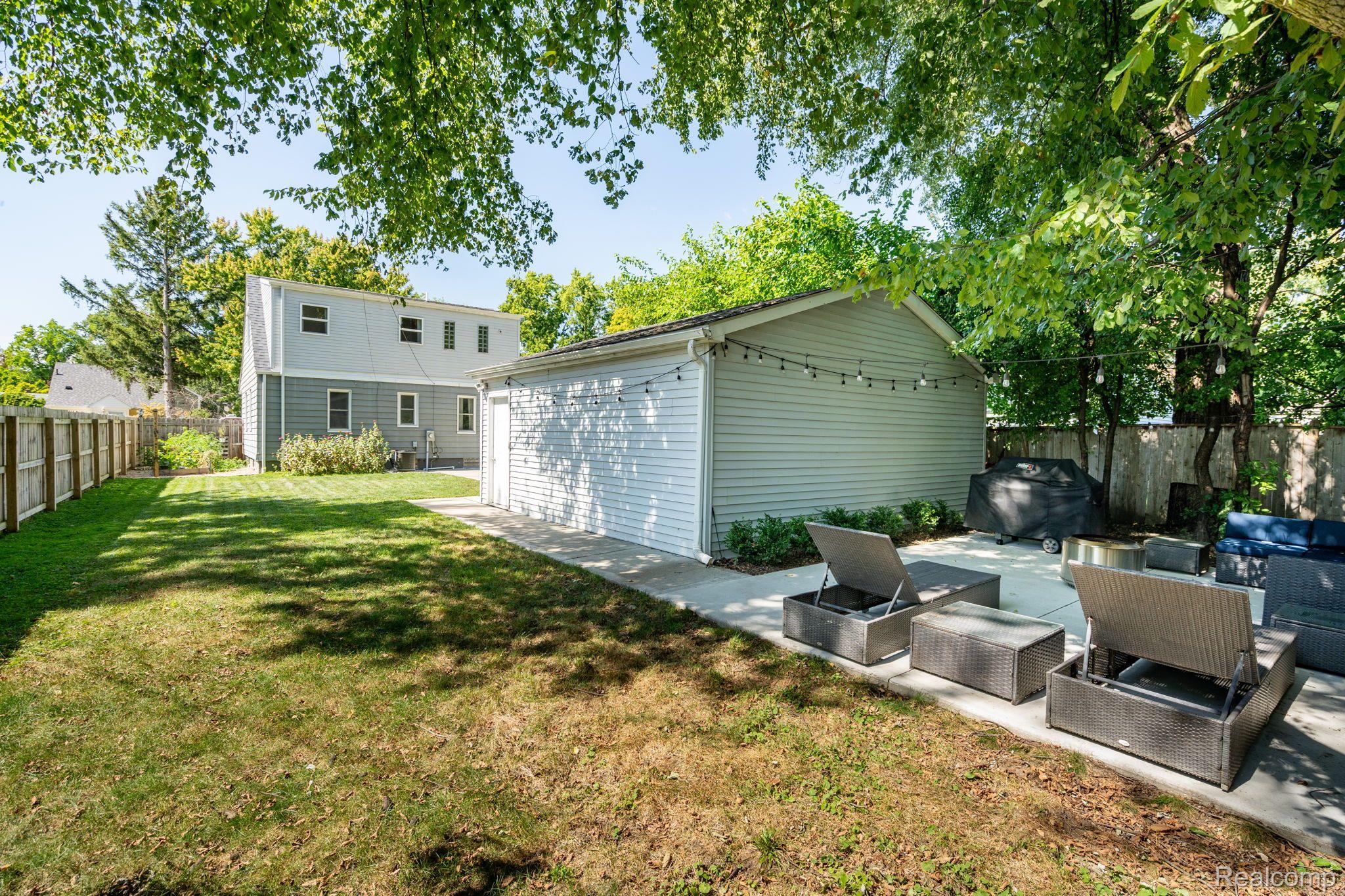 1944 Bacon Avenue