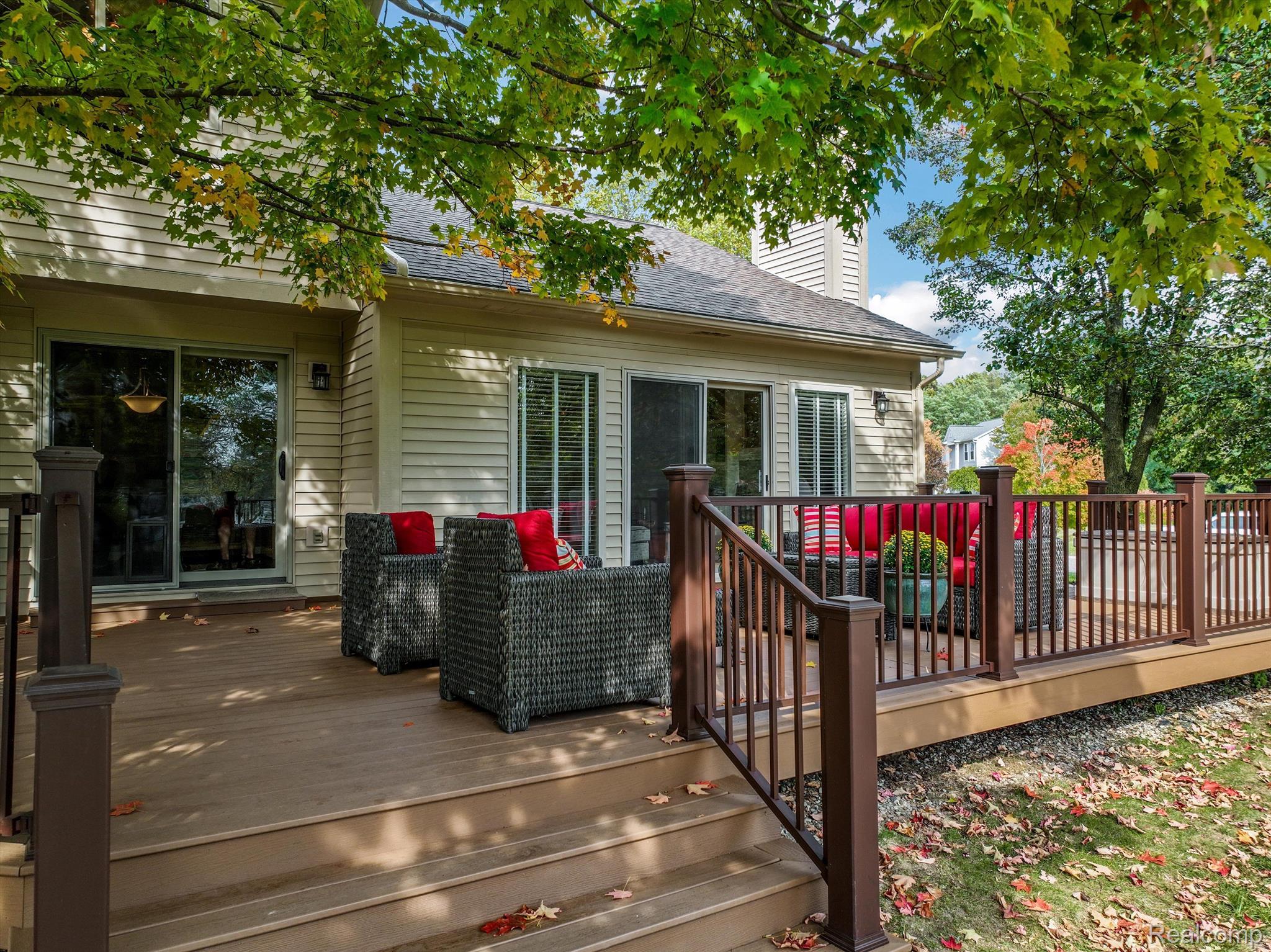 2289 Huntington Drive