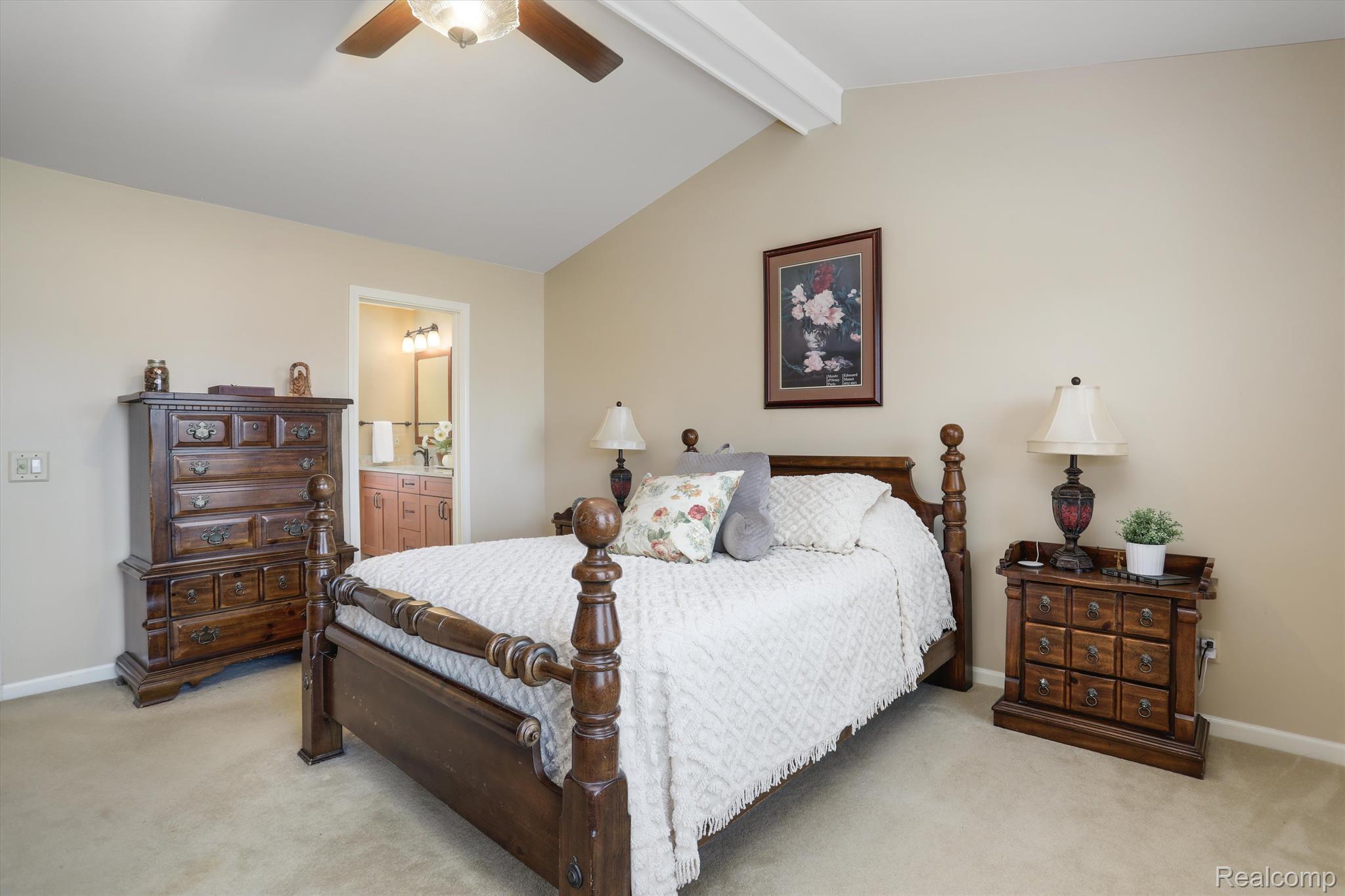 2289 Huntington Drive
