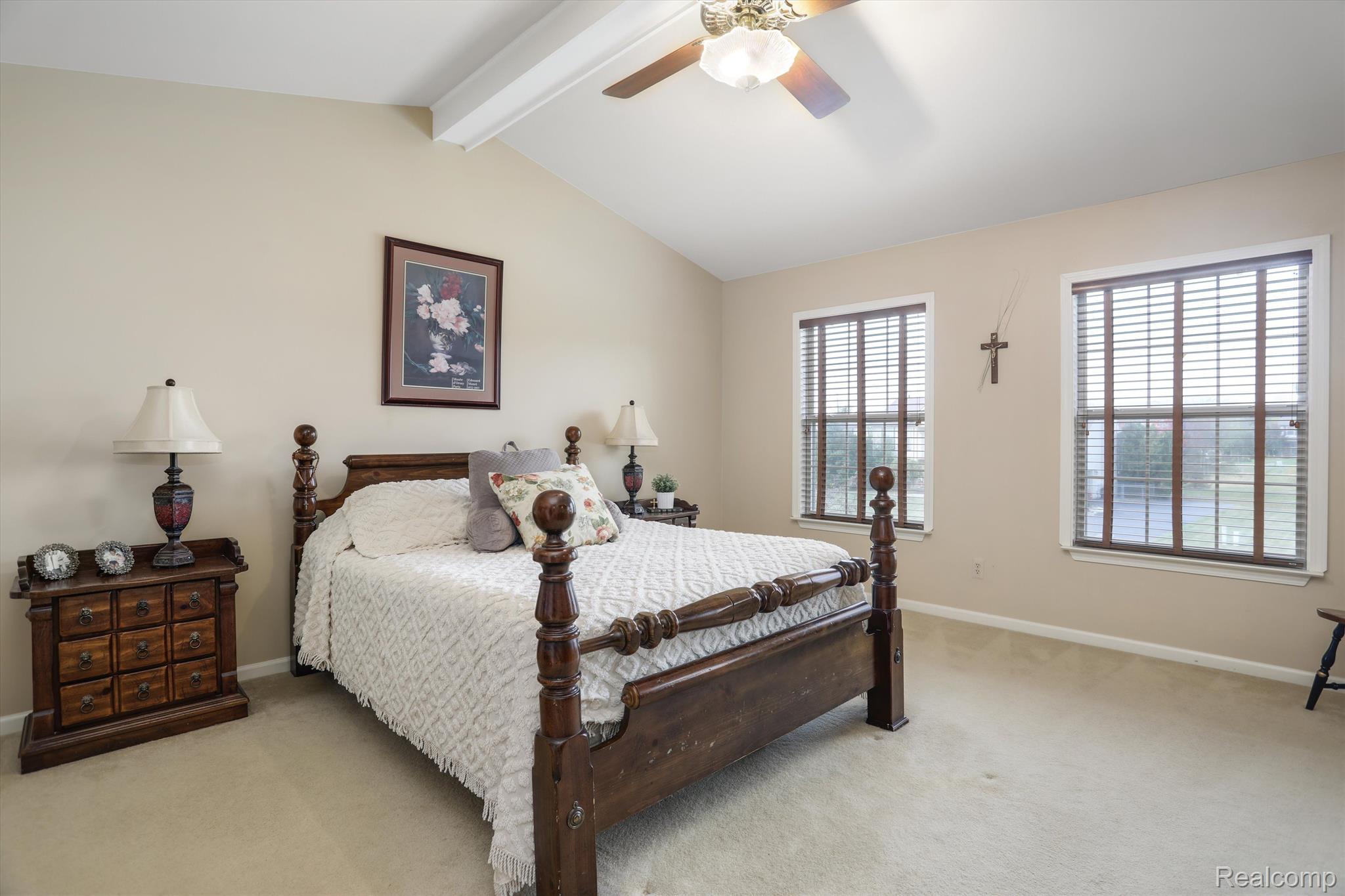 2289 Huntington Drive