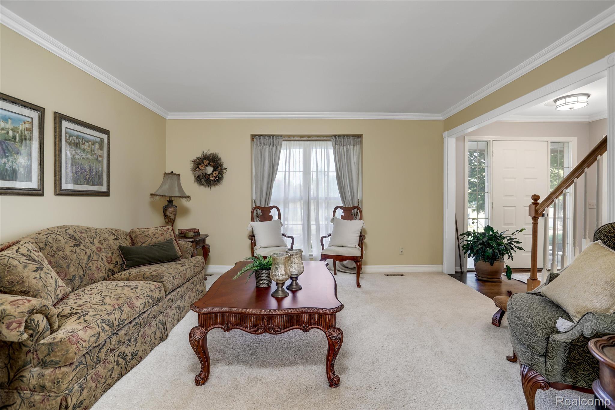 2289 Huntington Drive
