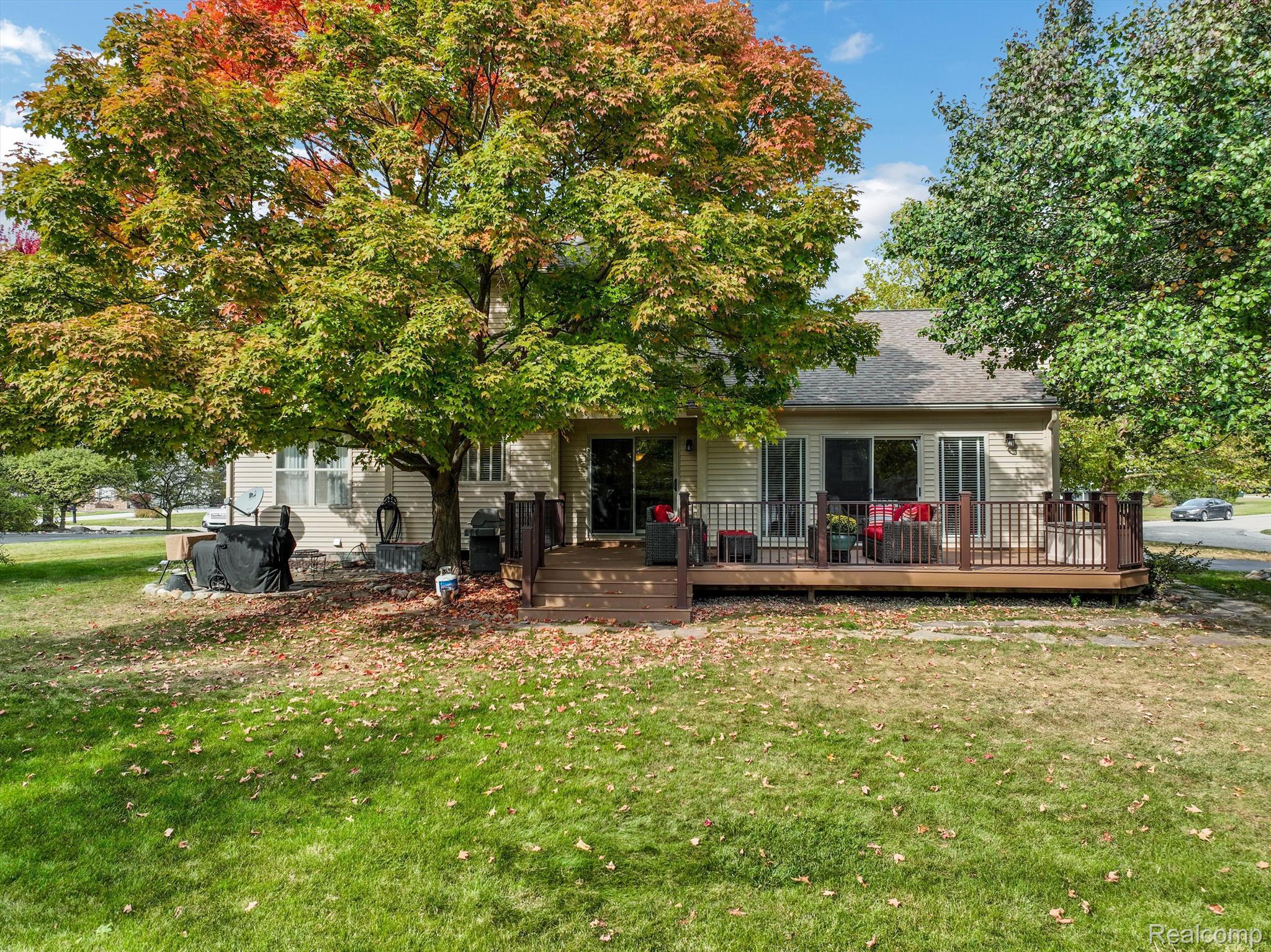 2289 Huntington Drive