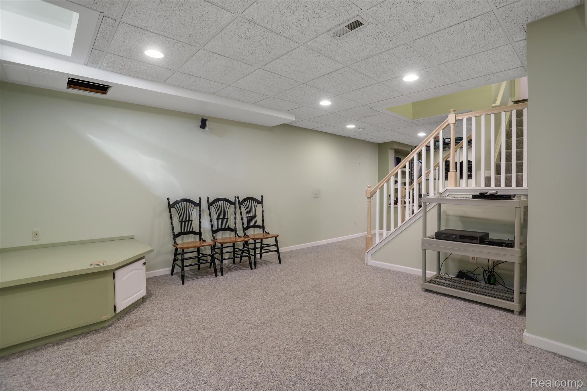 2289 Huntington Drive