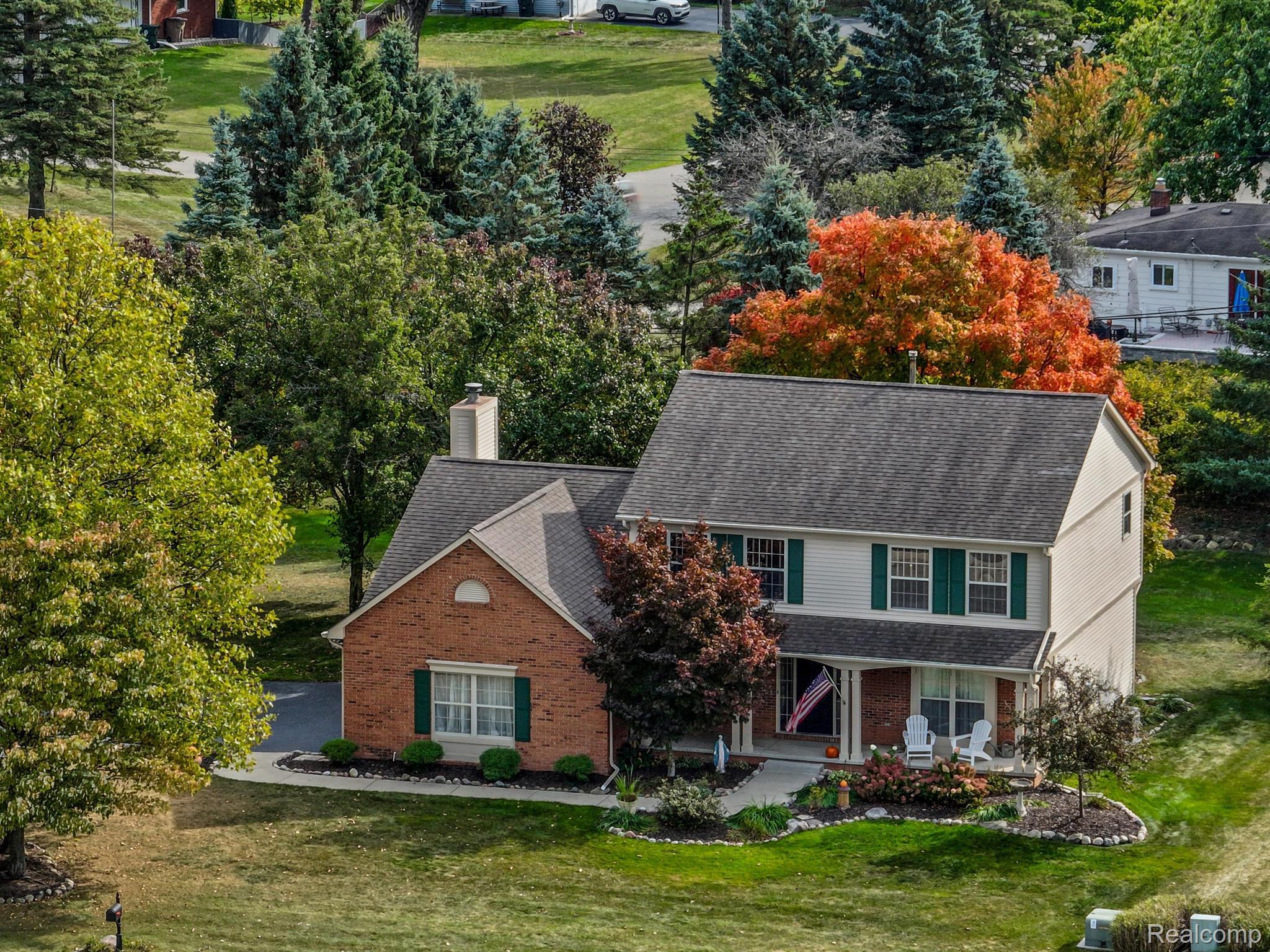 2289 Huntington Drive