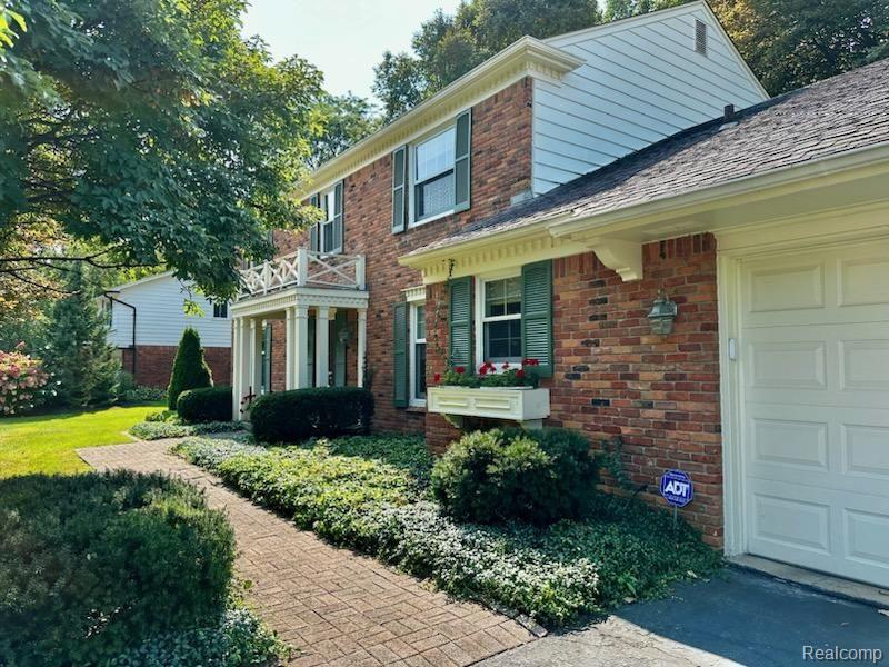 1984 PARK RIDGE Drive