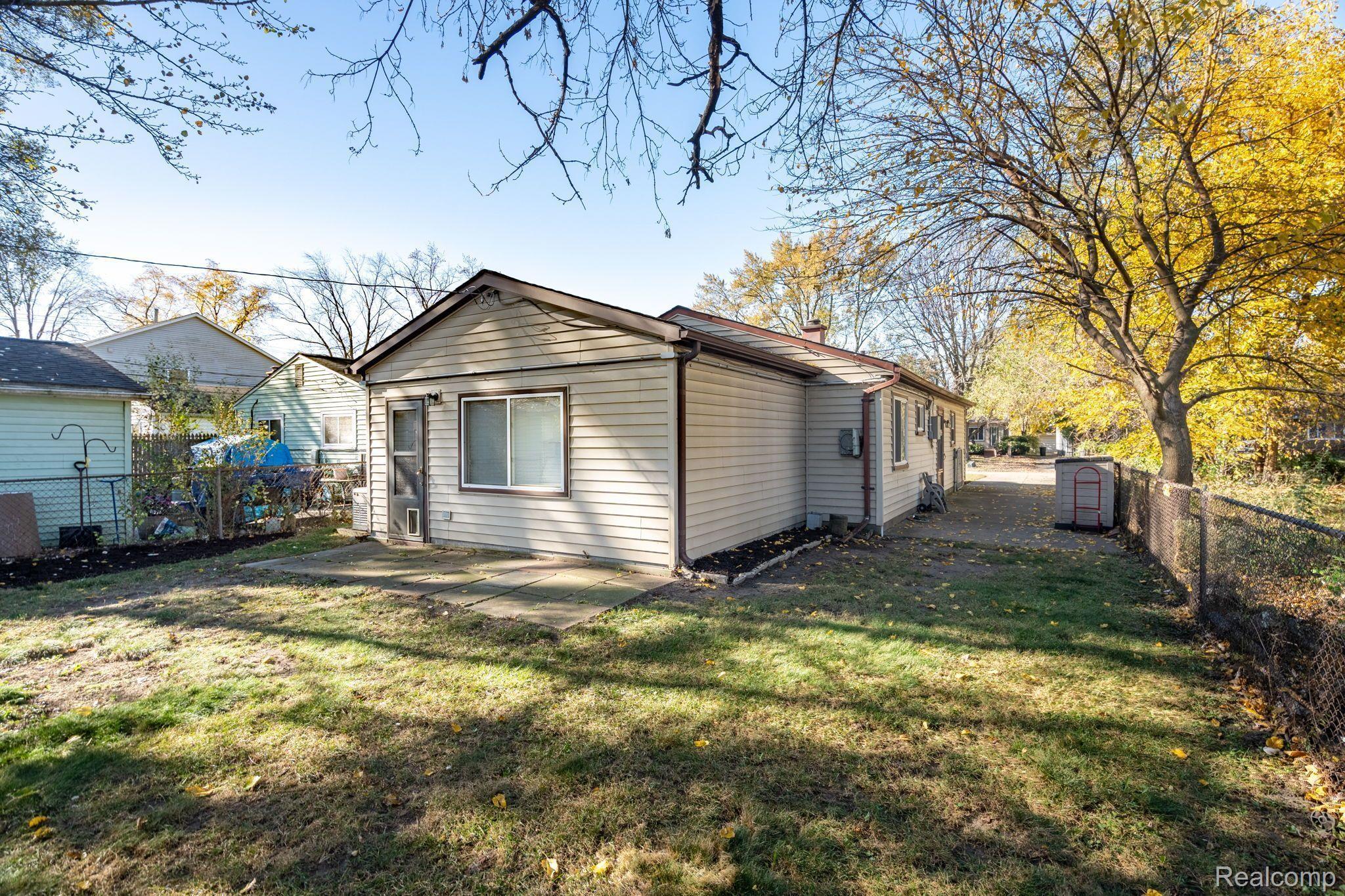 26630 Couzens Avenue