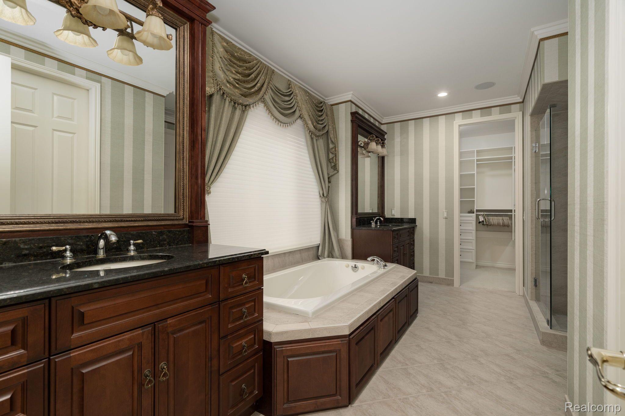 5162 Newport Court